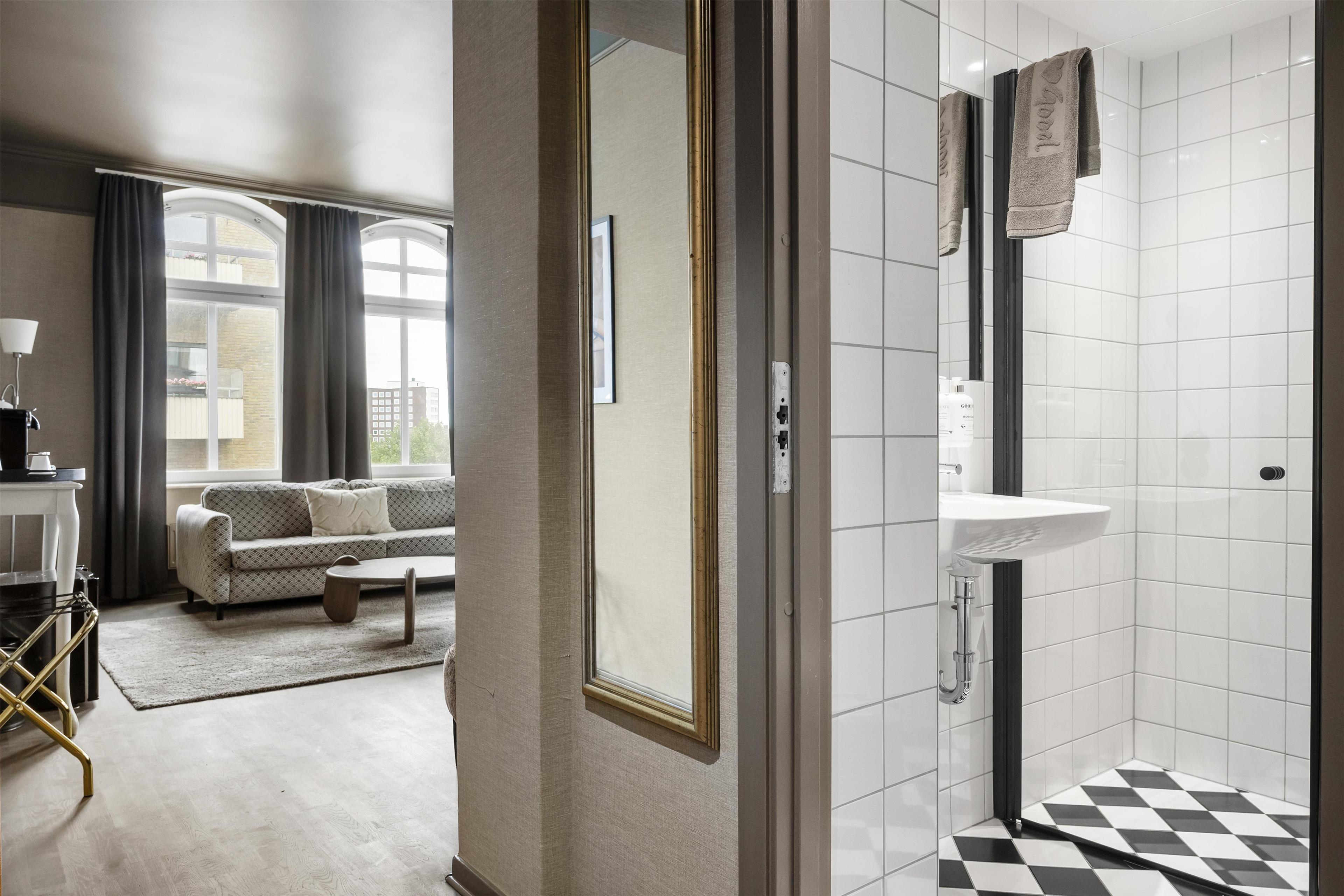Junior Suite Standard