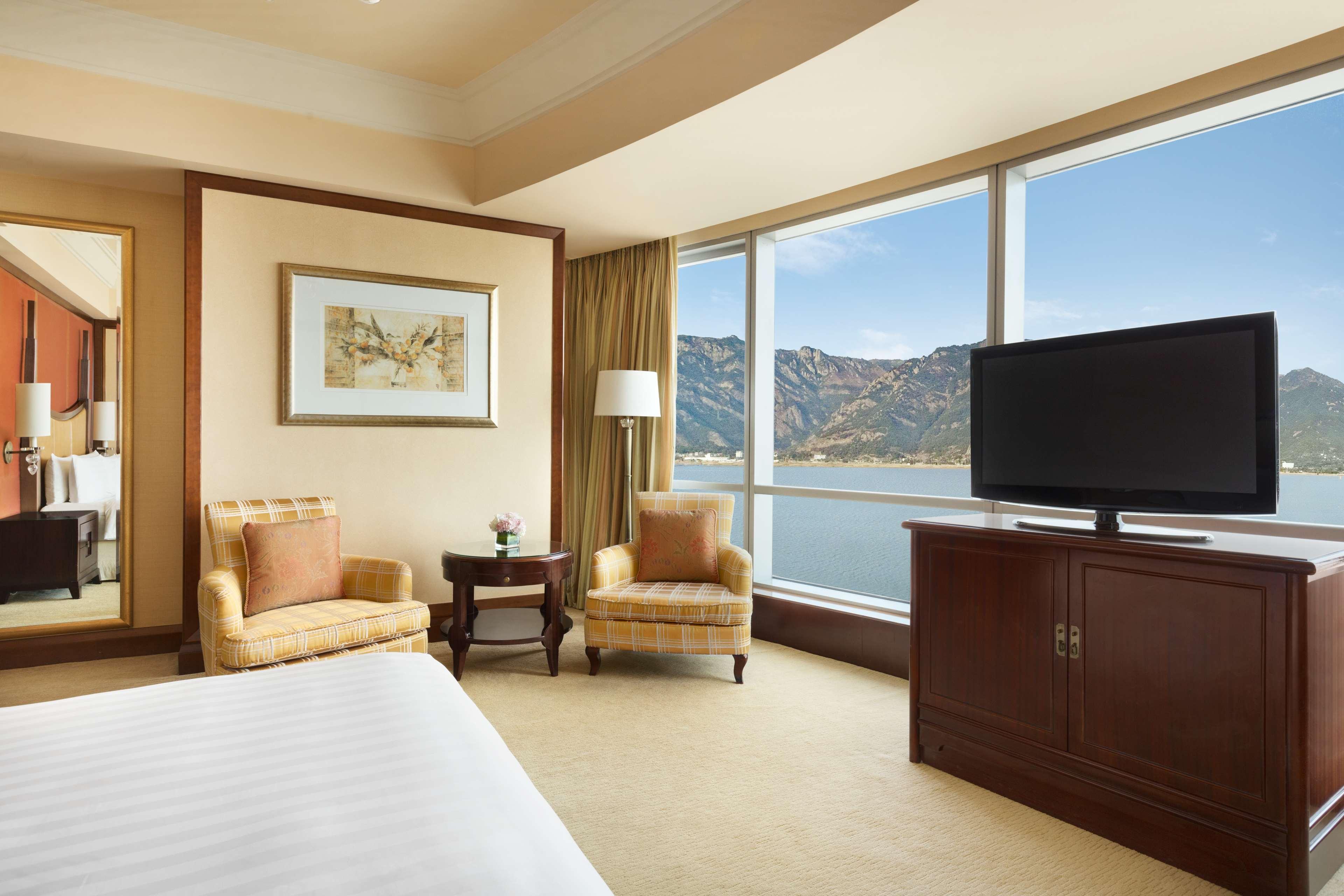 Double Premier King Bed