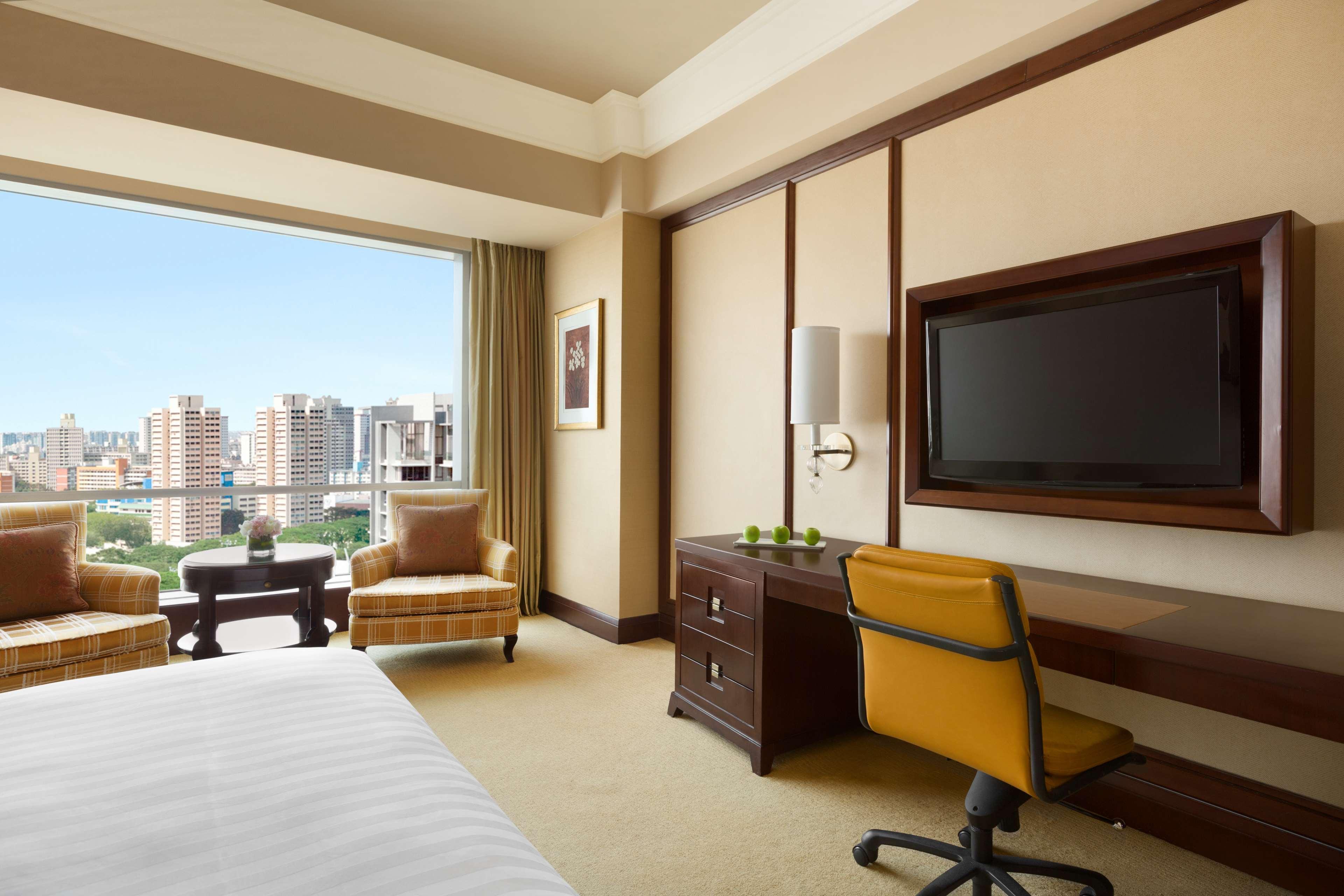 Double Deluxe King Bed