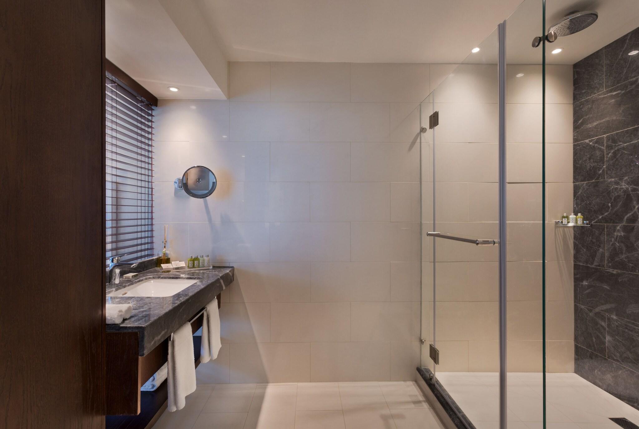 Double Deluxe Sea View with Balcony