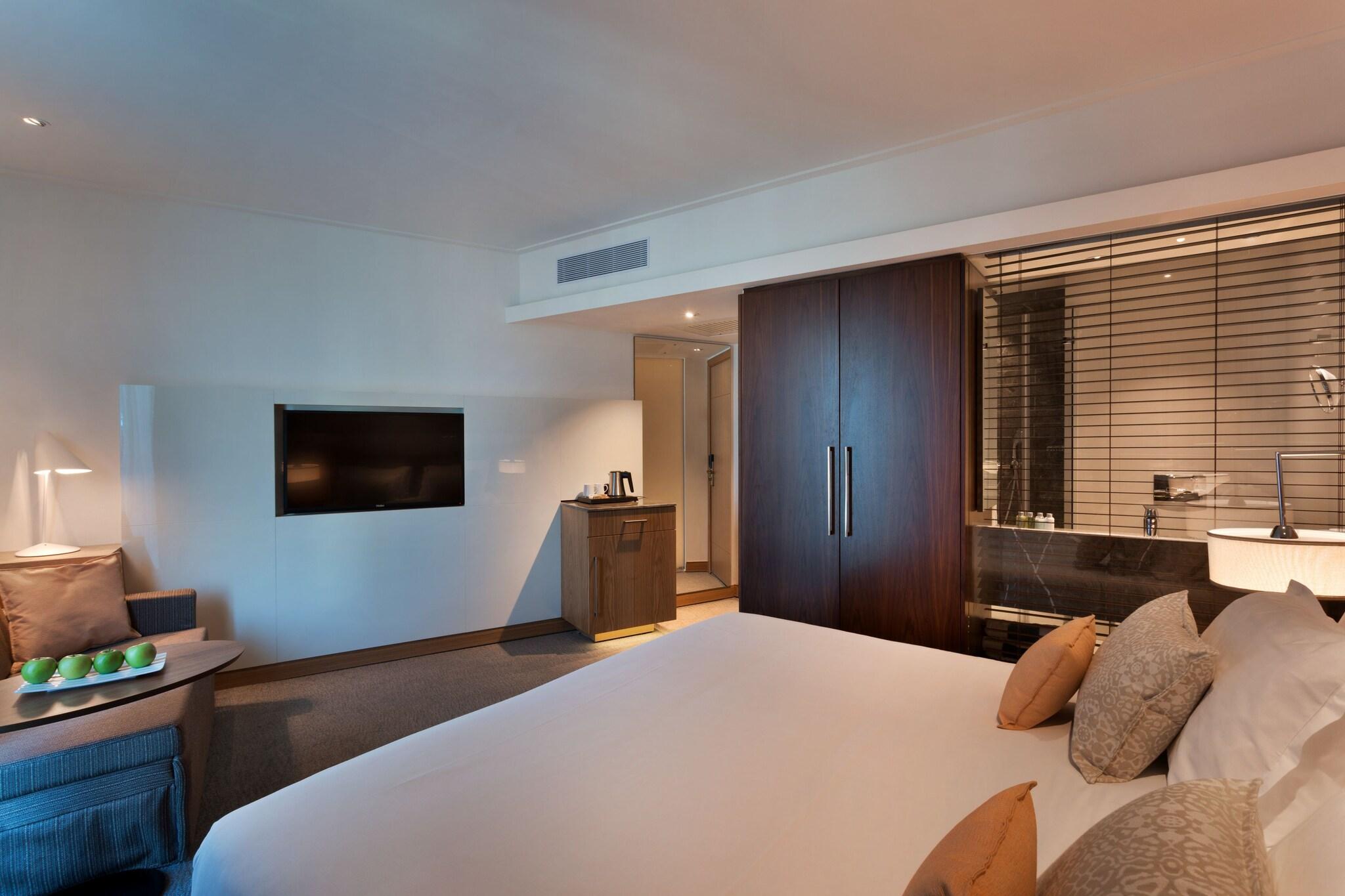 Double Deluxe Sea View with Balcony