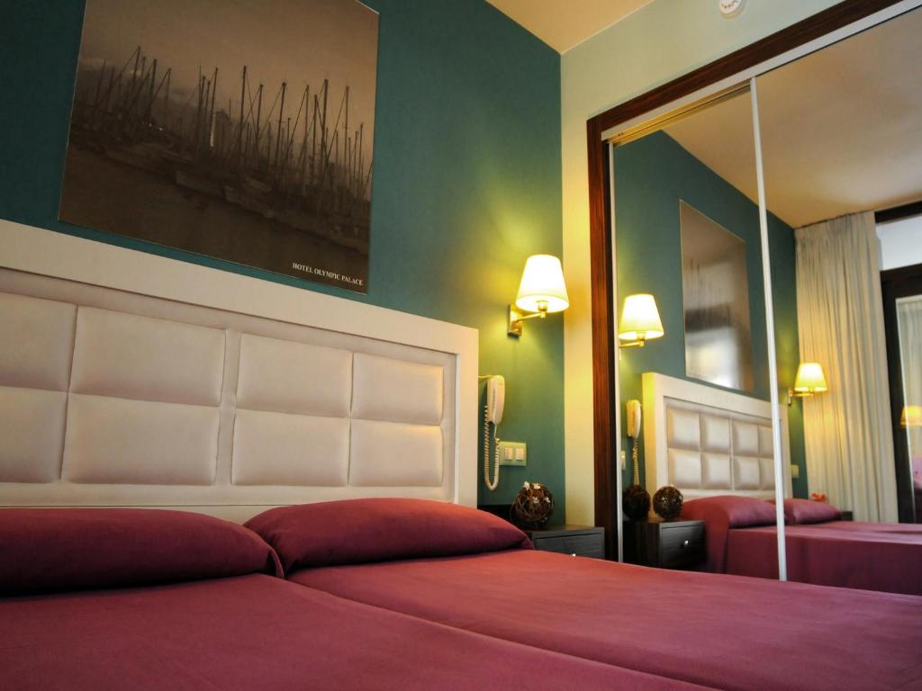 Family Room Capacity 2