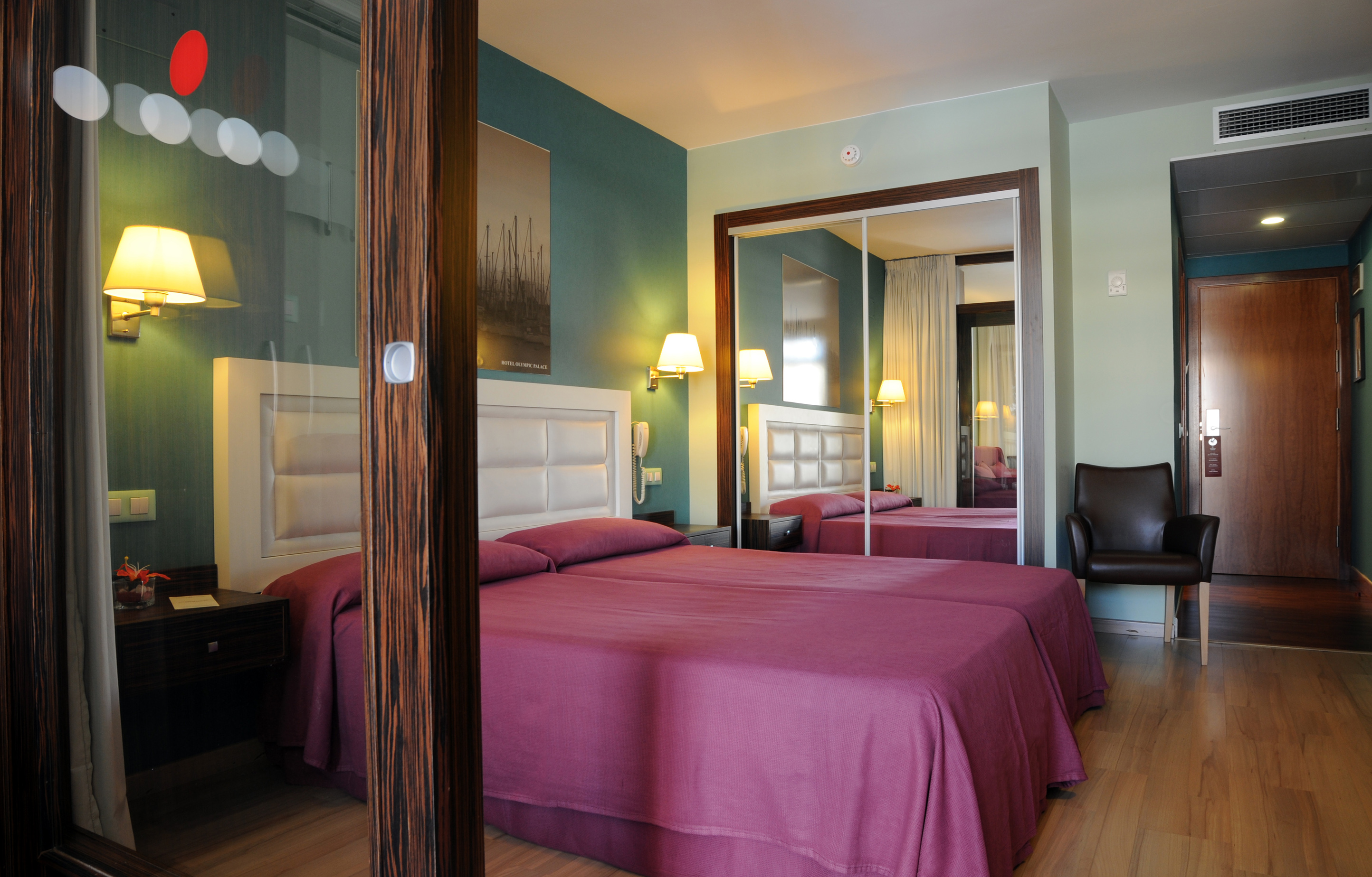 Family Room Capacity 3