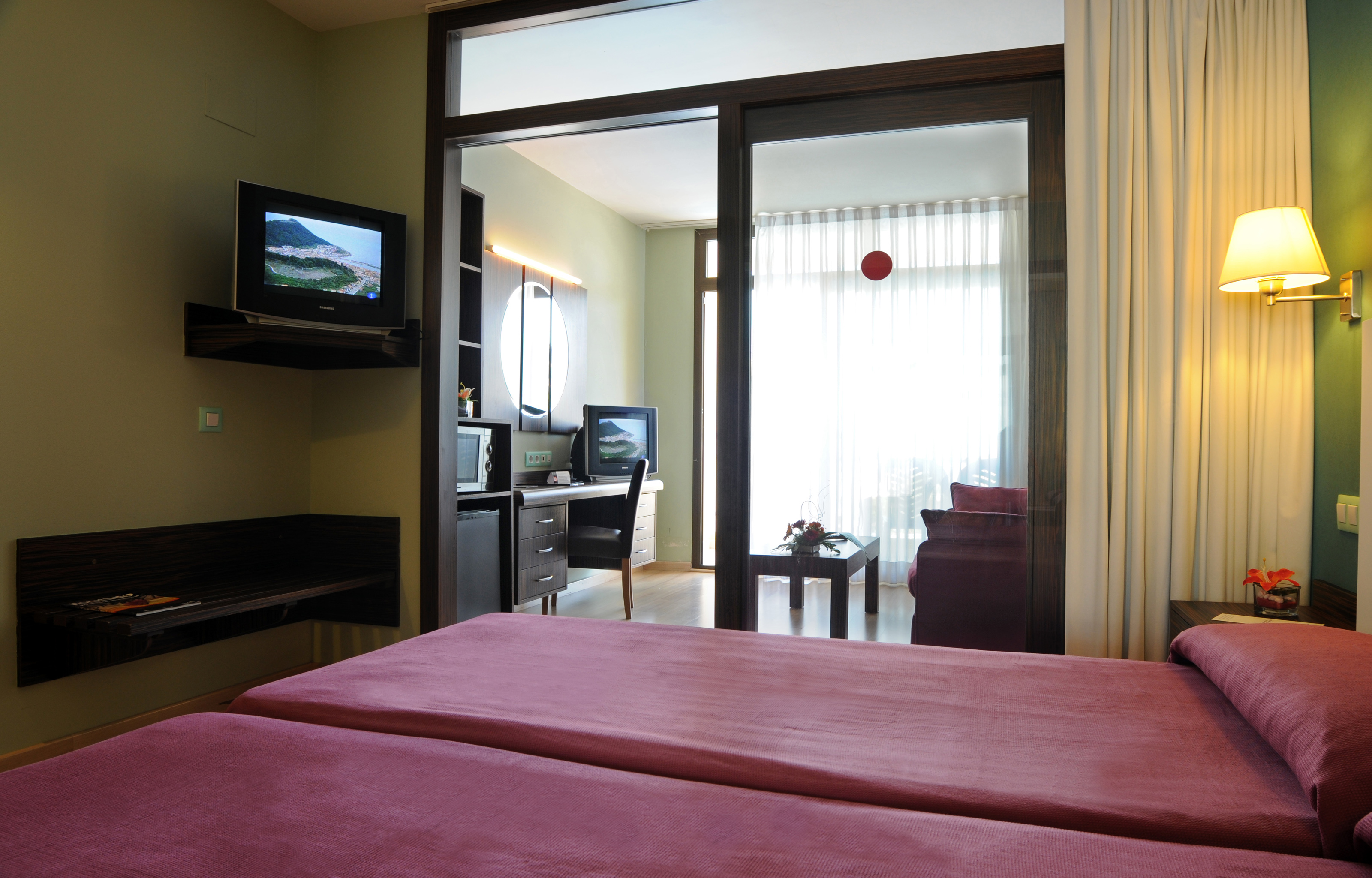 Family Room Capacity 4