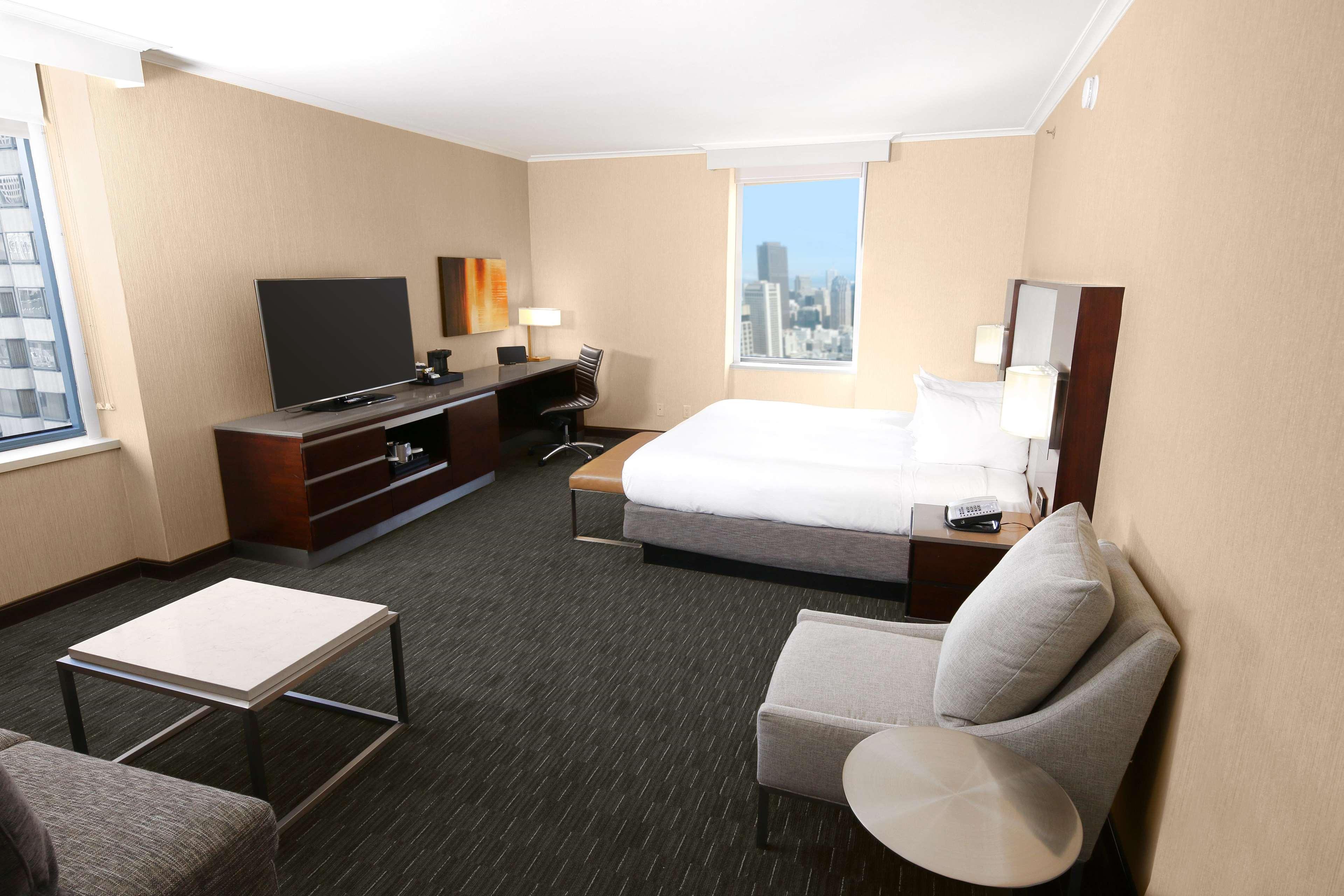 Junior Suite King Size Bed