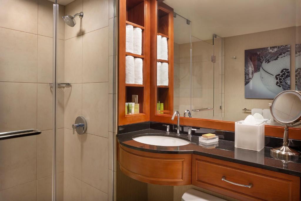 Double Queen Size Bed