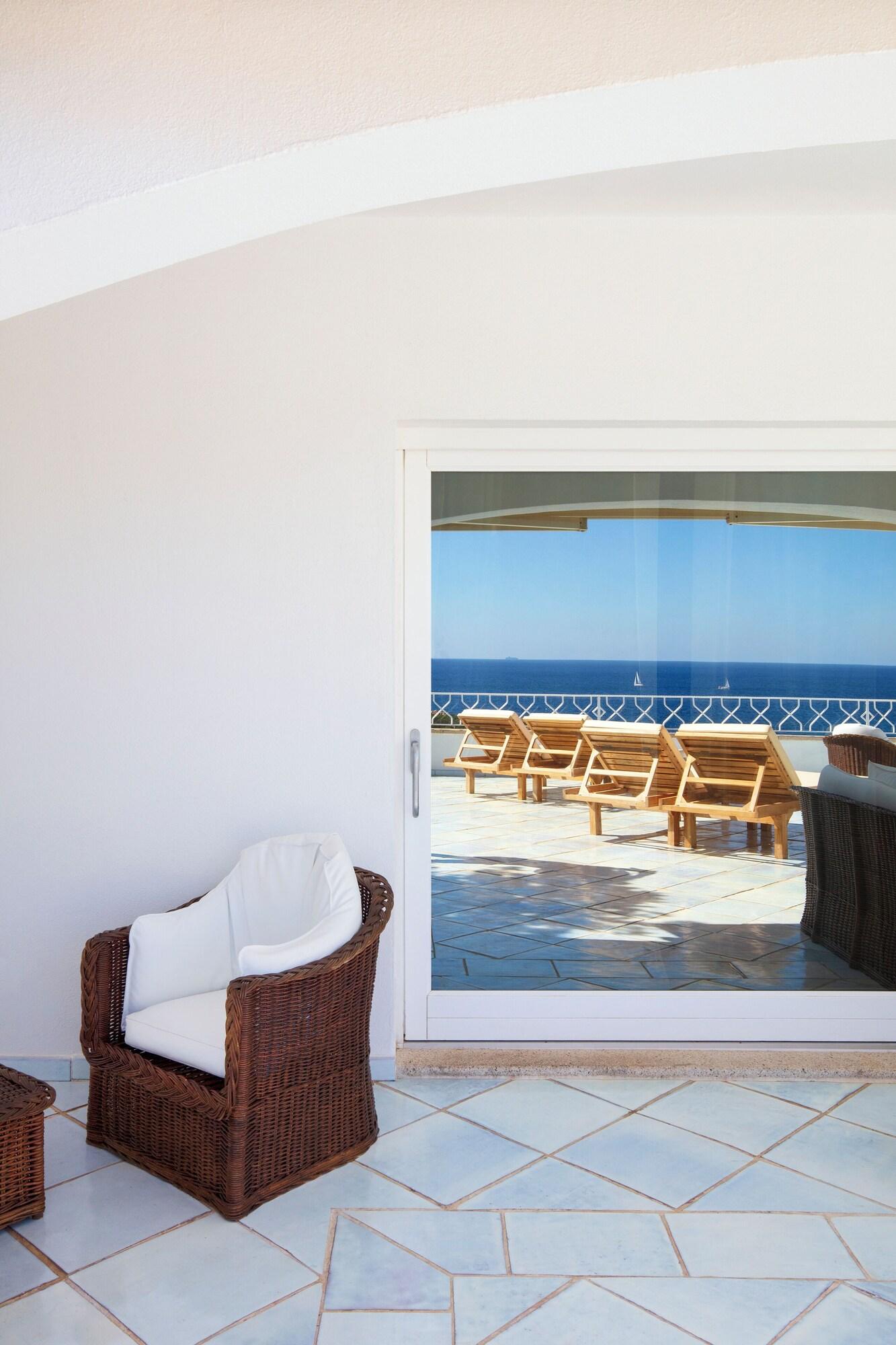 Suite Two Queen Beds