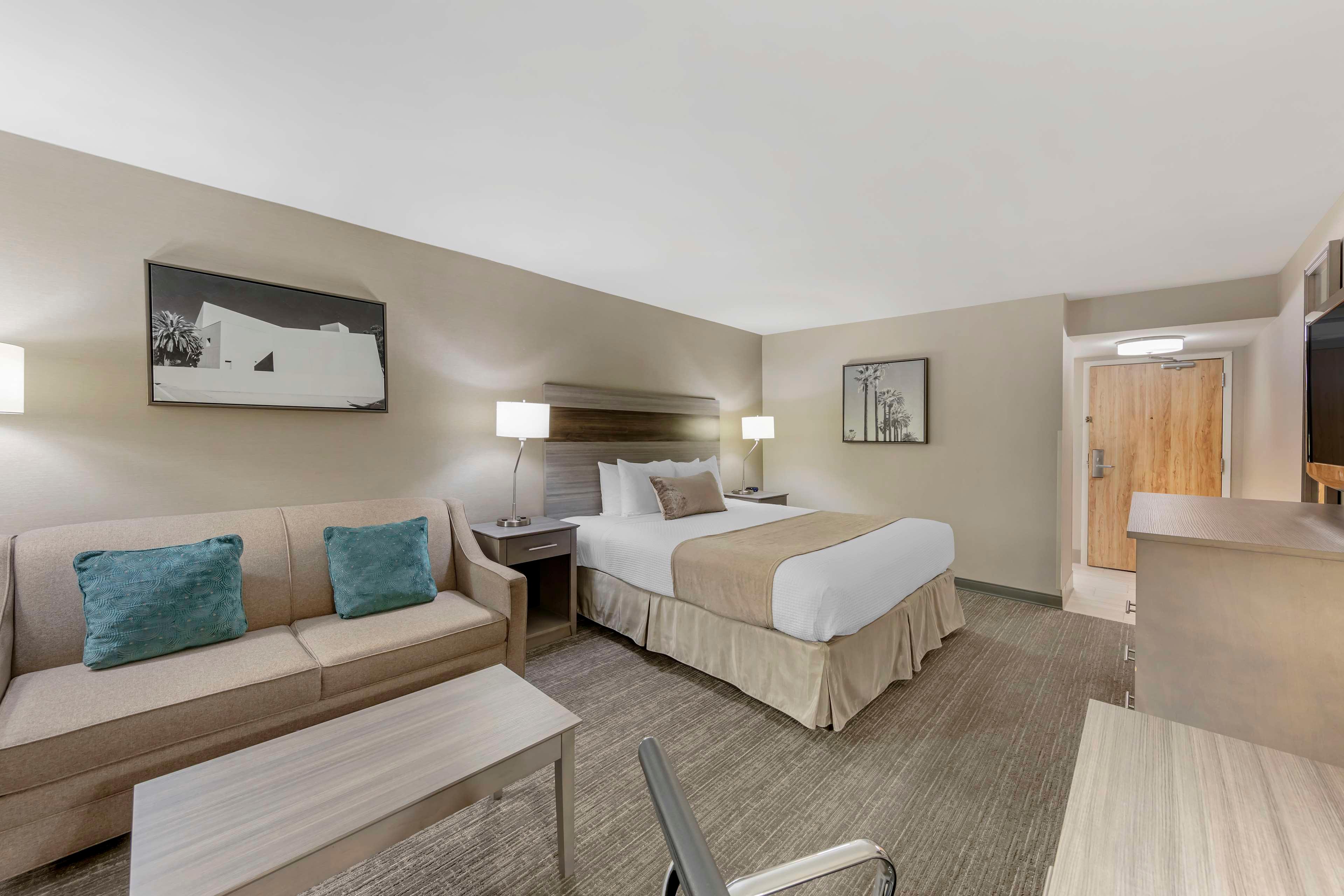 Room Deluxe Capacity 4