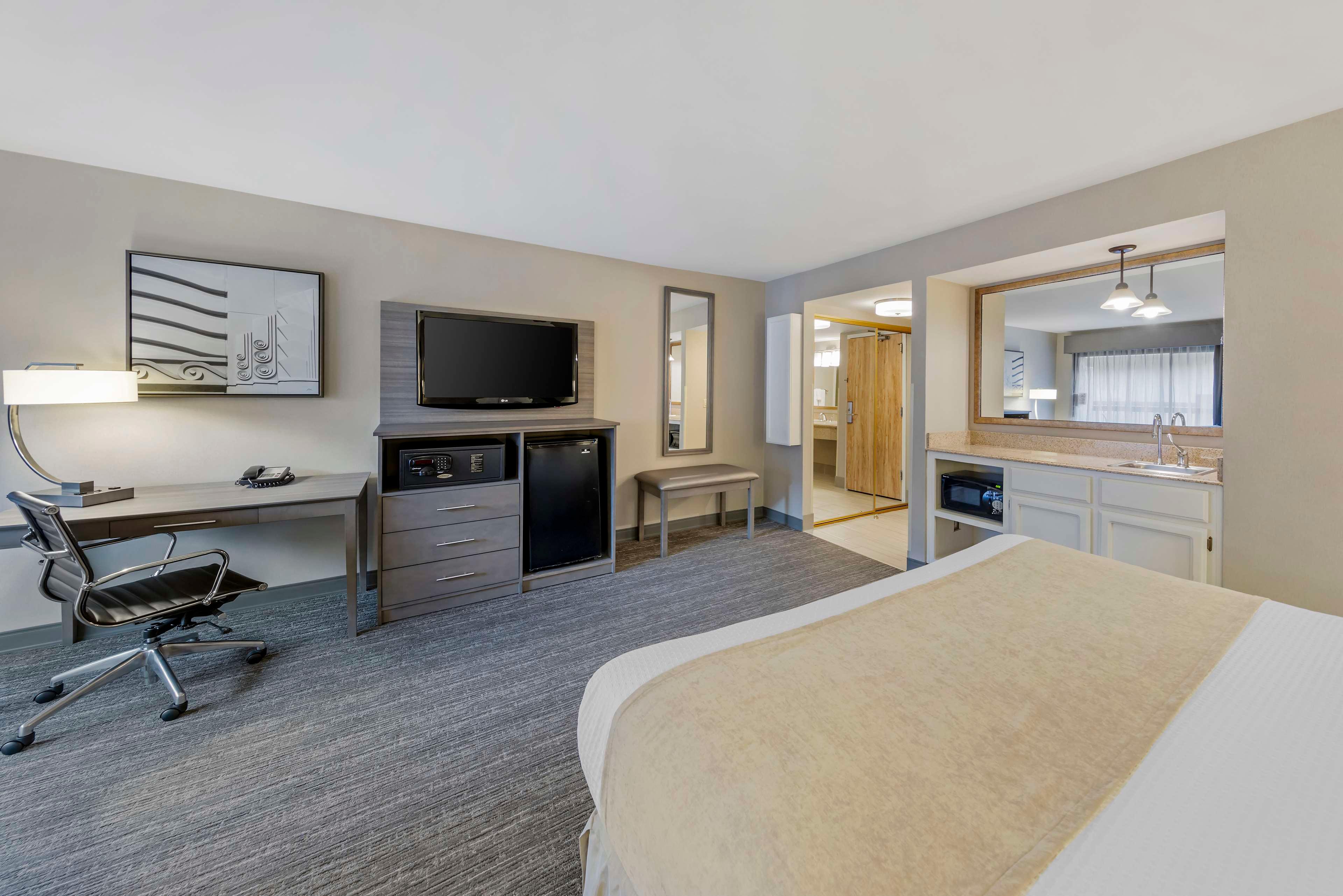 Junior Suite King Bed Non Smoking