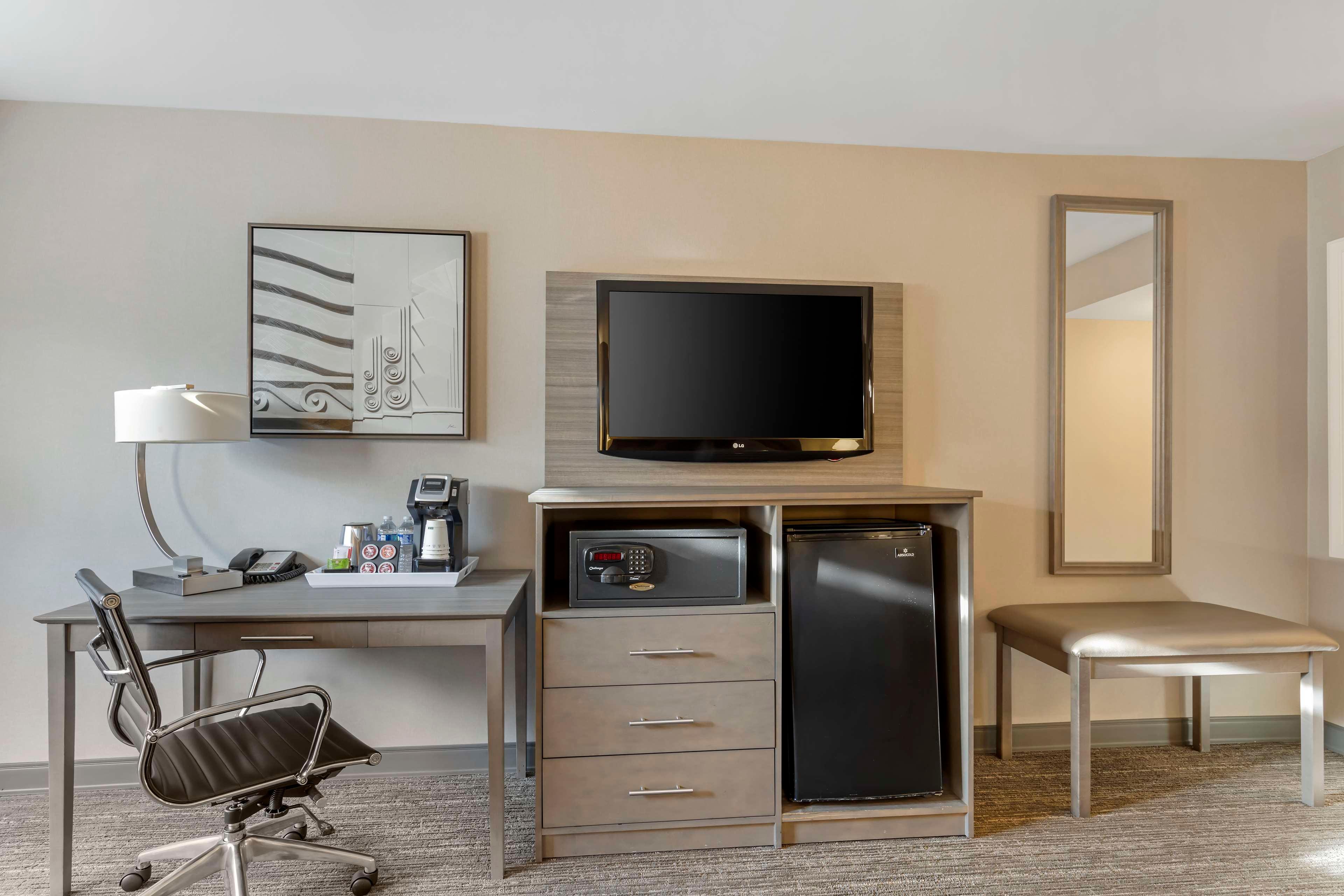 Junior Suite King Bed Non Smoking