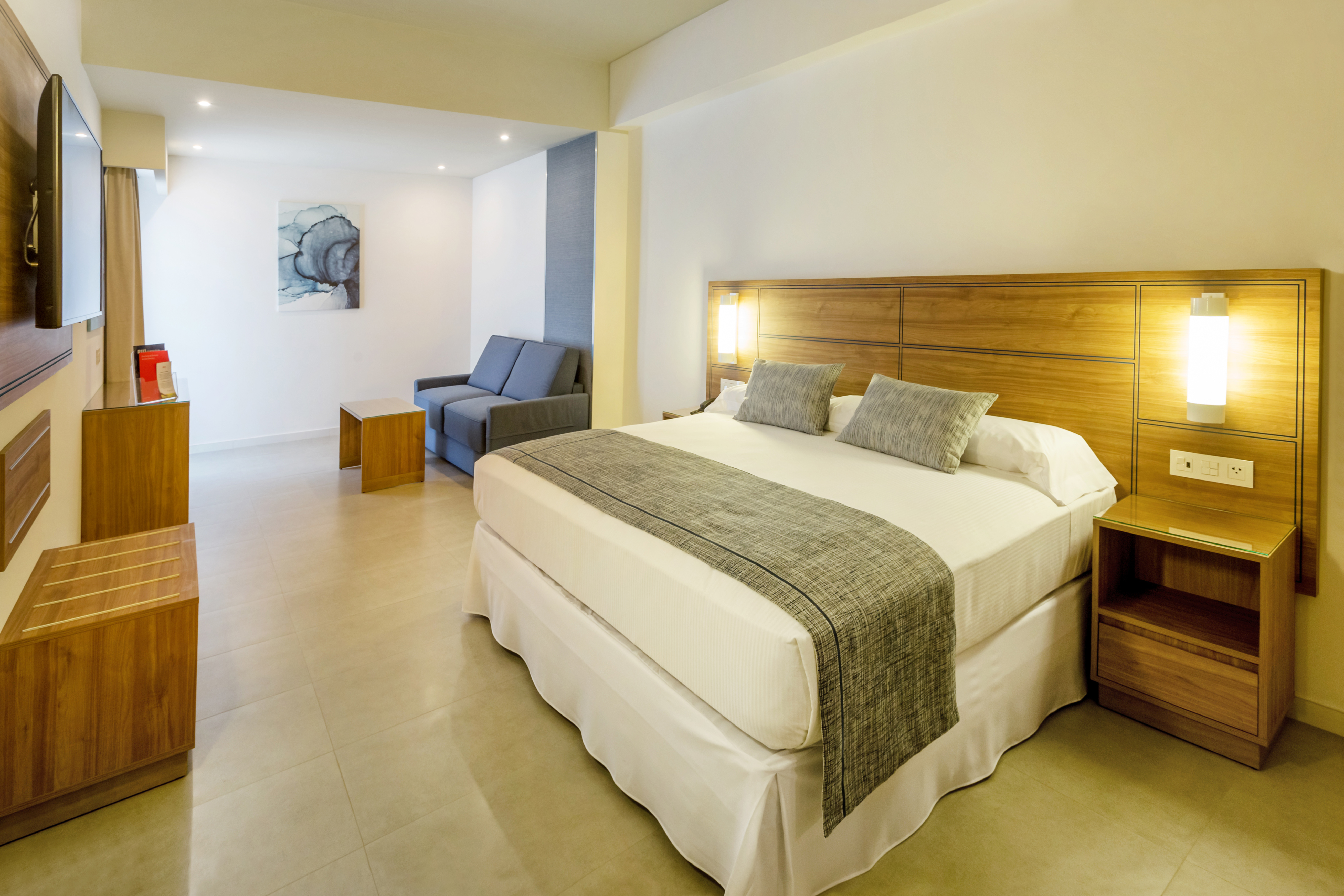 Family Room Superior Garden View