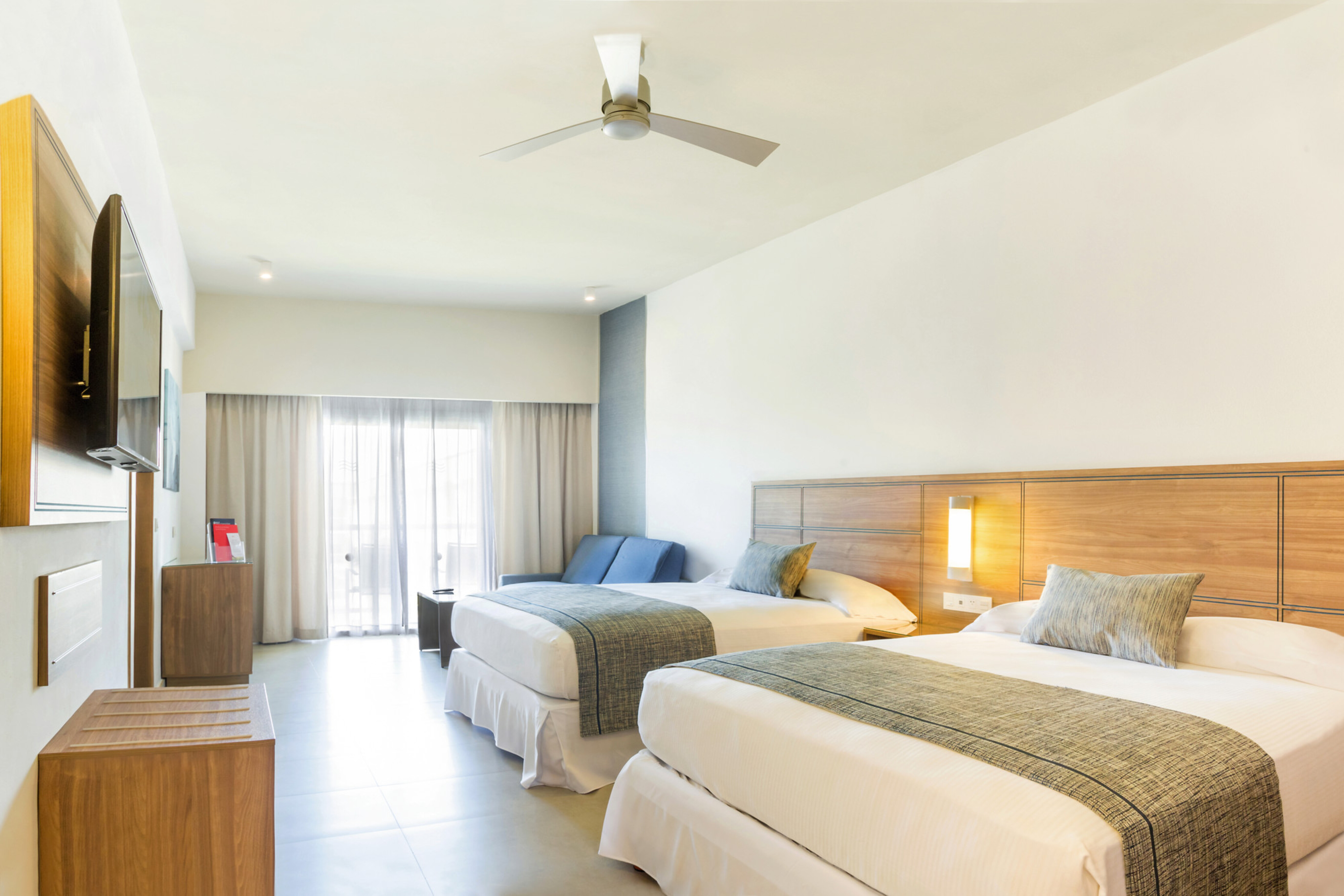 Family Room Garden View