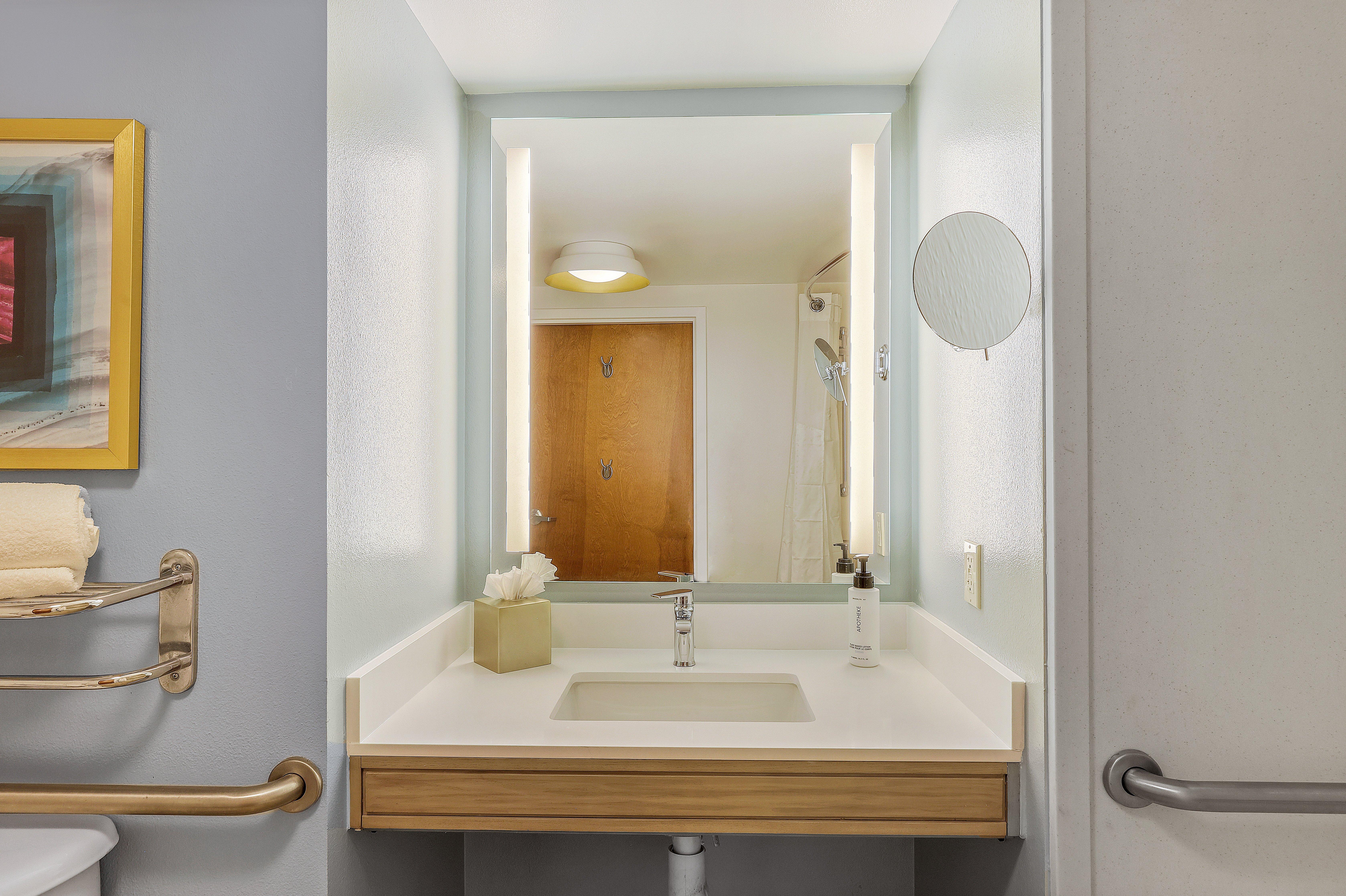 Double Accessible-two Queen Beds