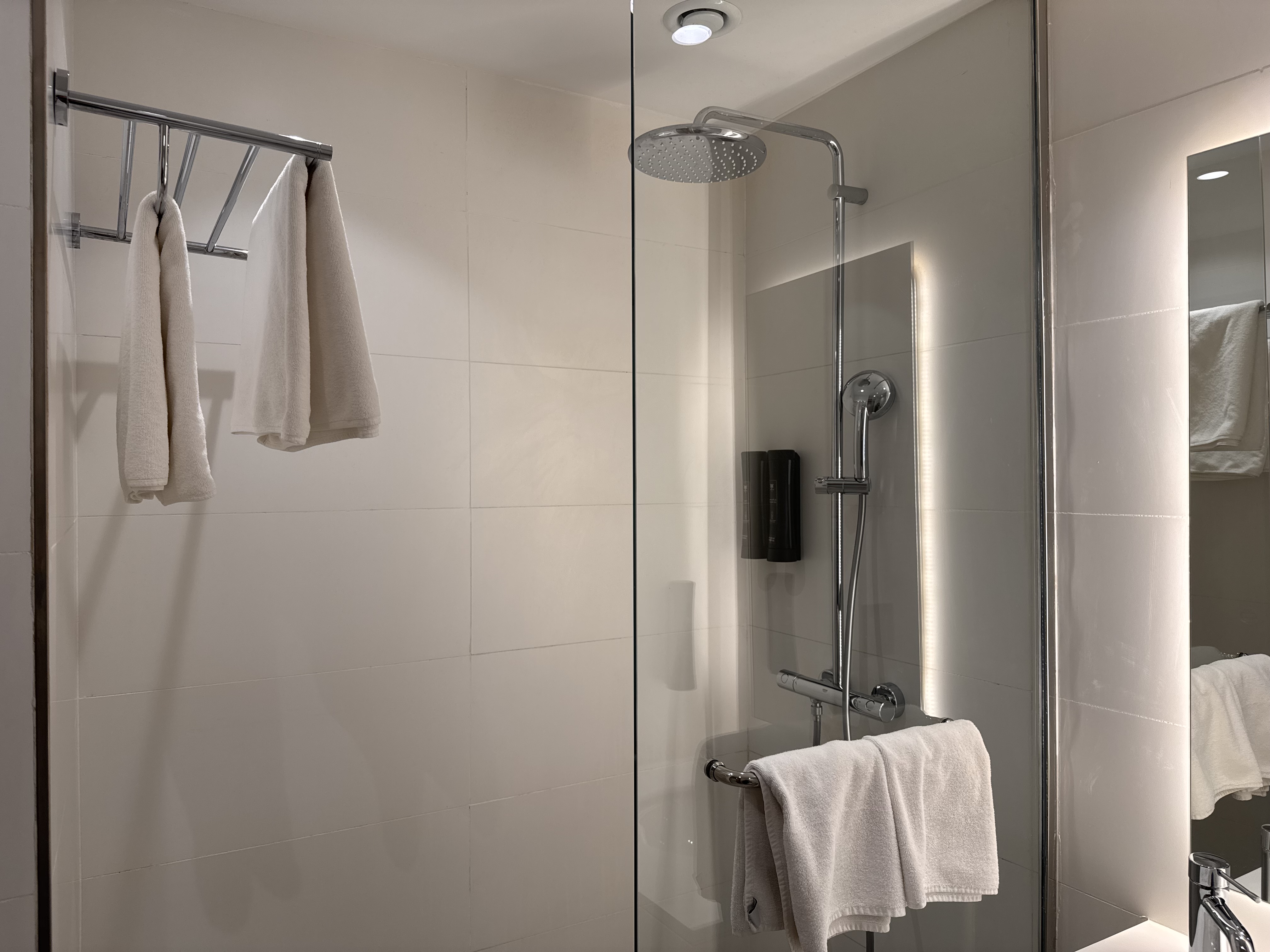 Double Classic Double Bed