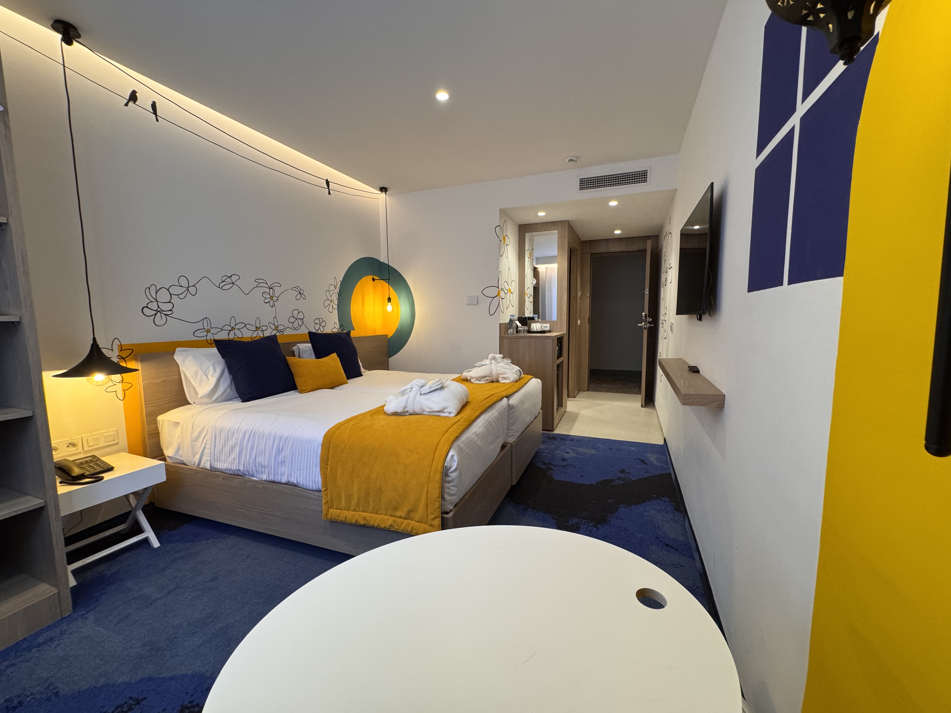 Double Classic Double Bed