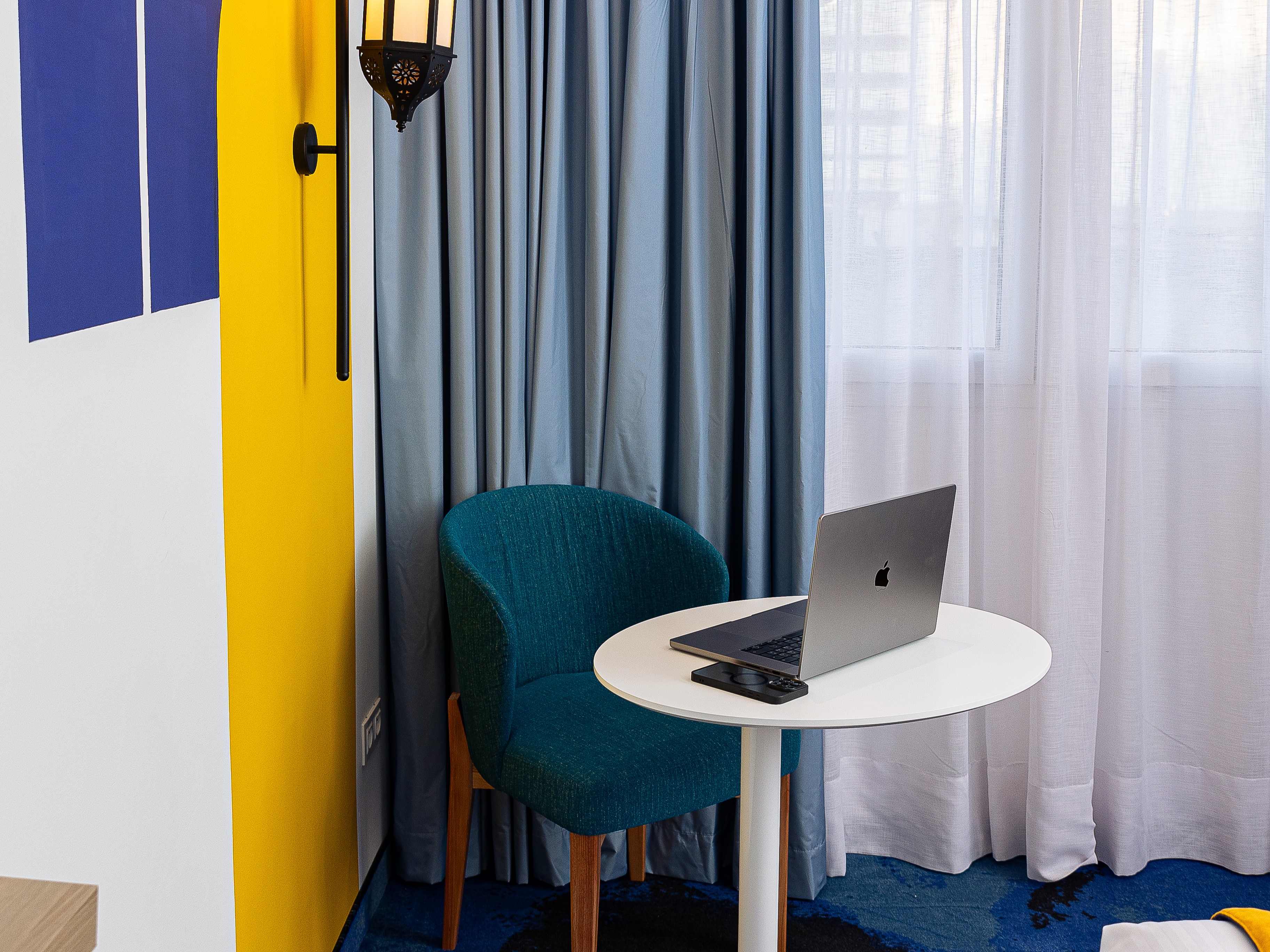 Single Deluxe One Bed