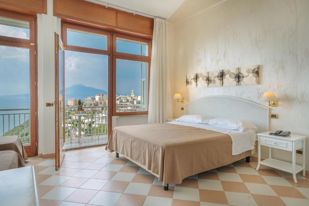 Quadruple Superior Sea View