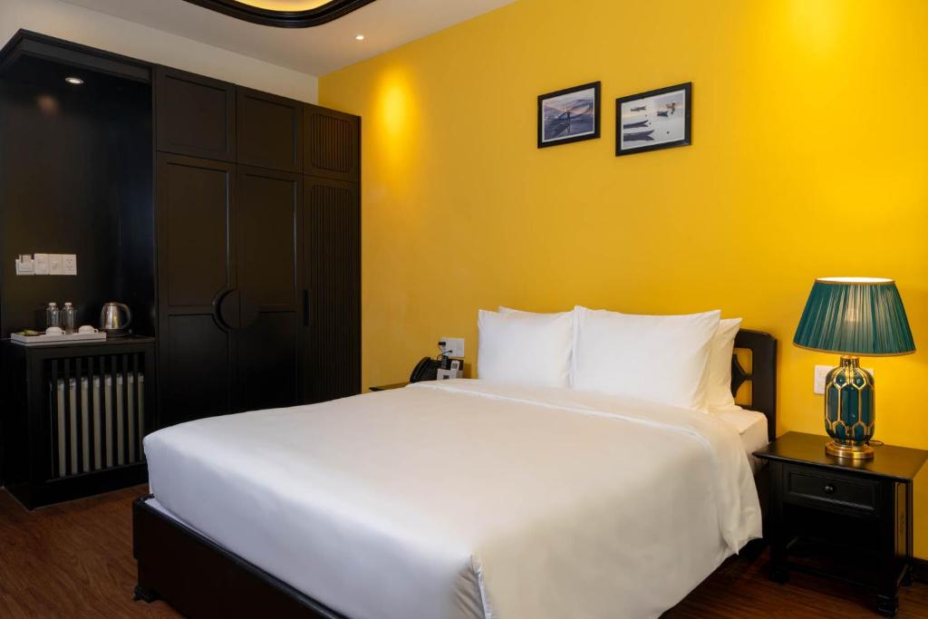 Double Superior Garden View