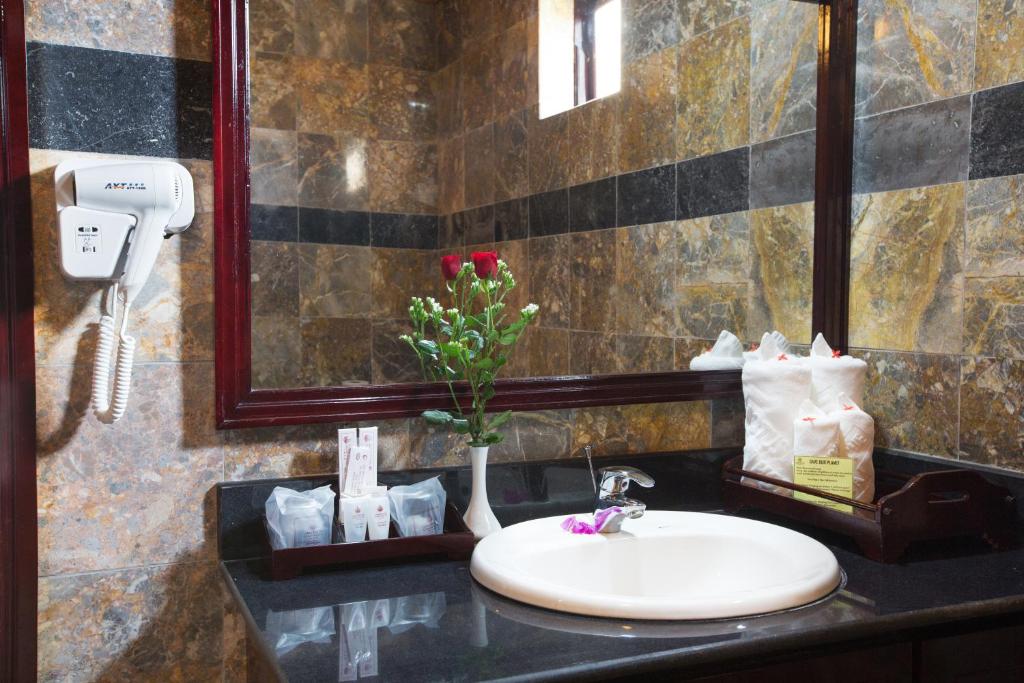 Twin Superior Garden View