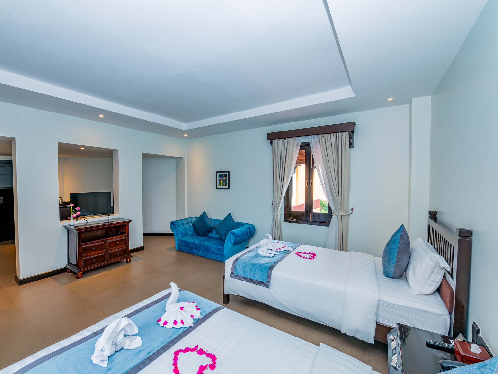 Twin Premium King Bed