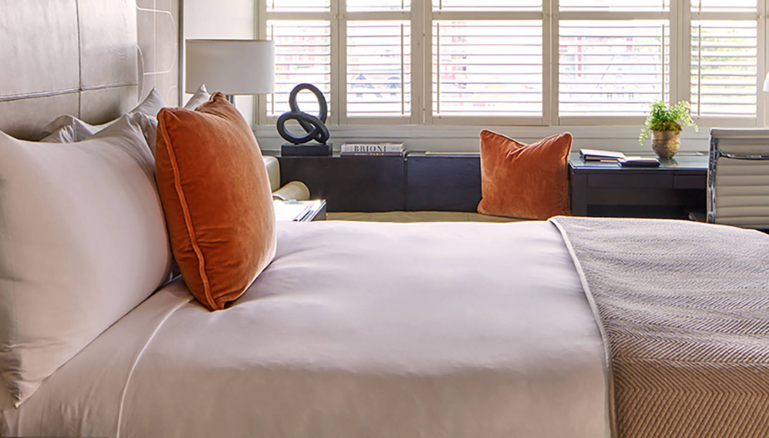 Room Deluxe King Bed