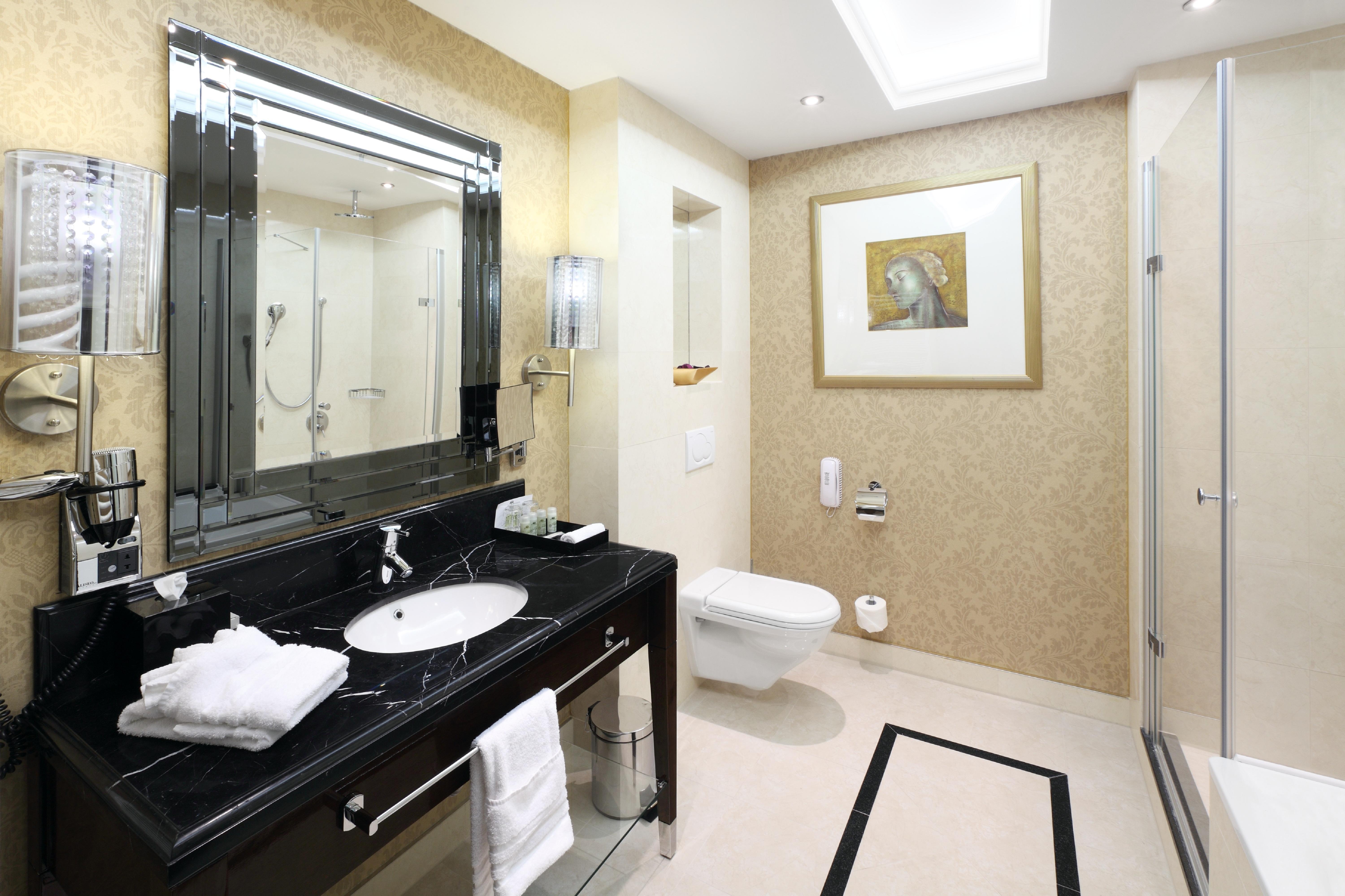 Double or Twin Deluxe