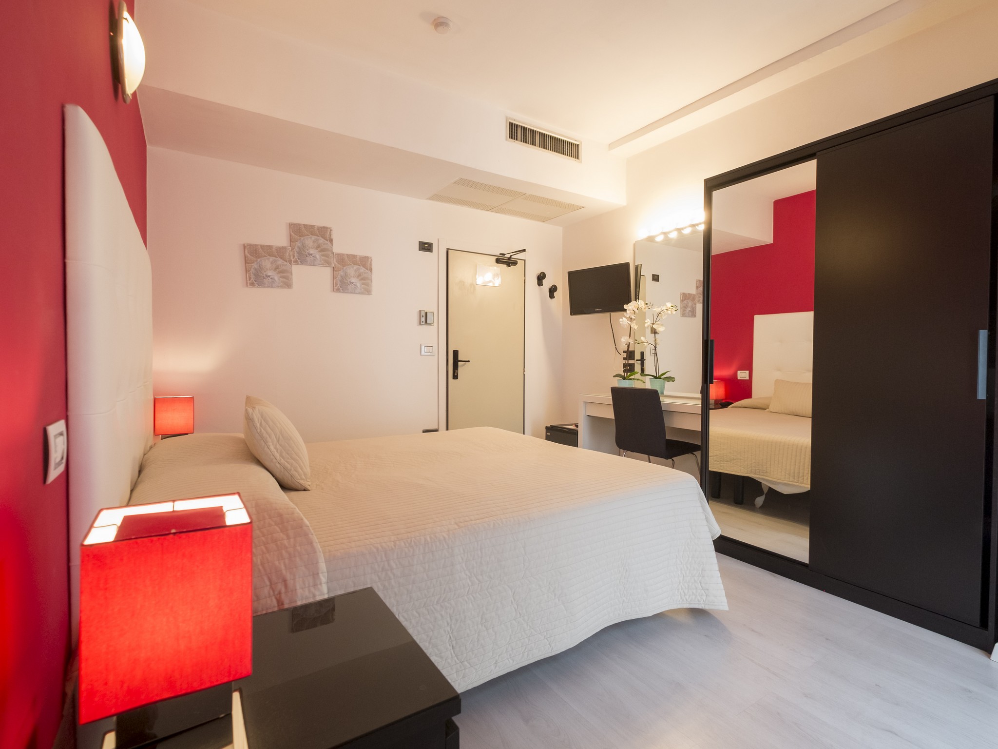 Double or Twin Standard