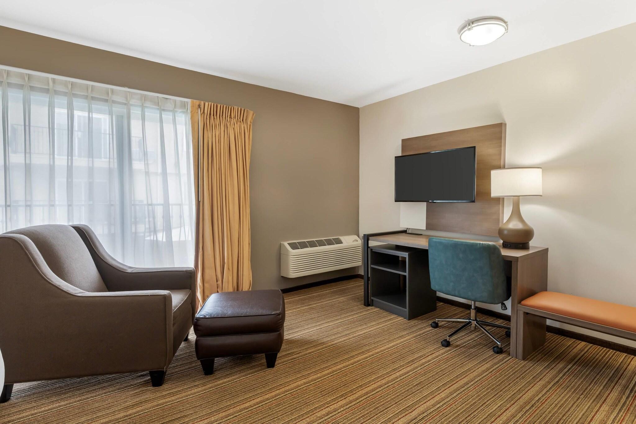 Double Deluxe with Views