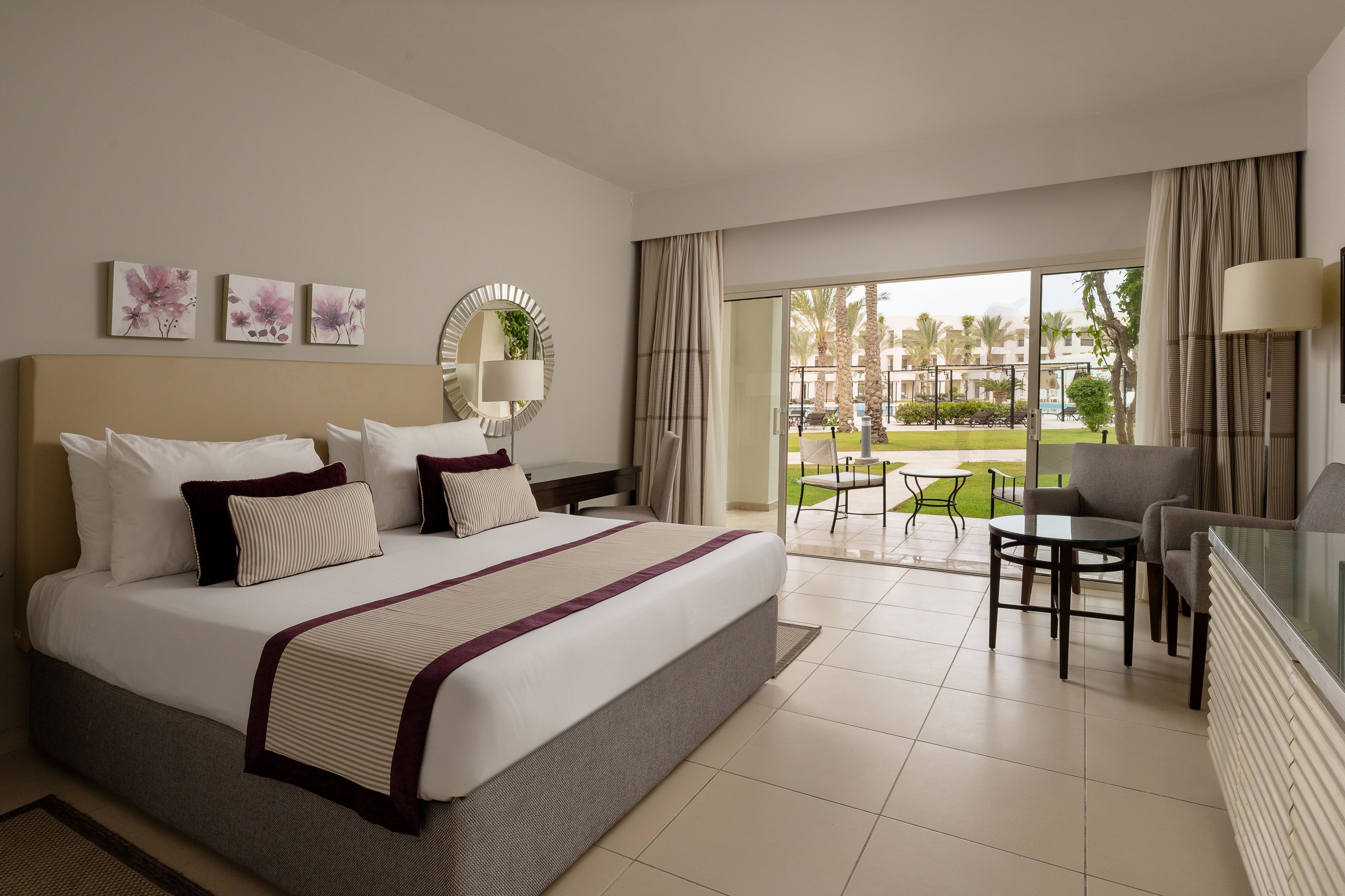 Family Room Queen Size Bed