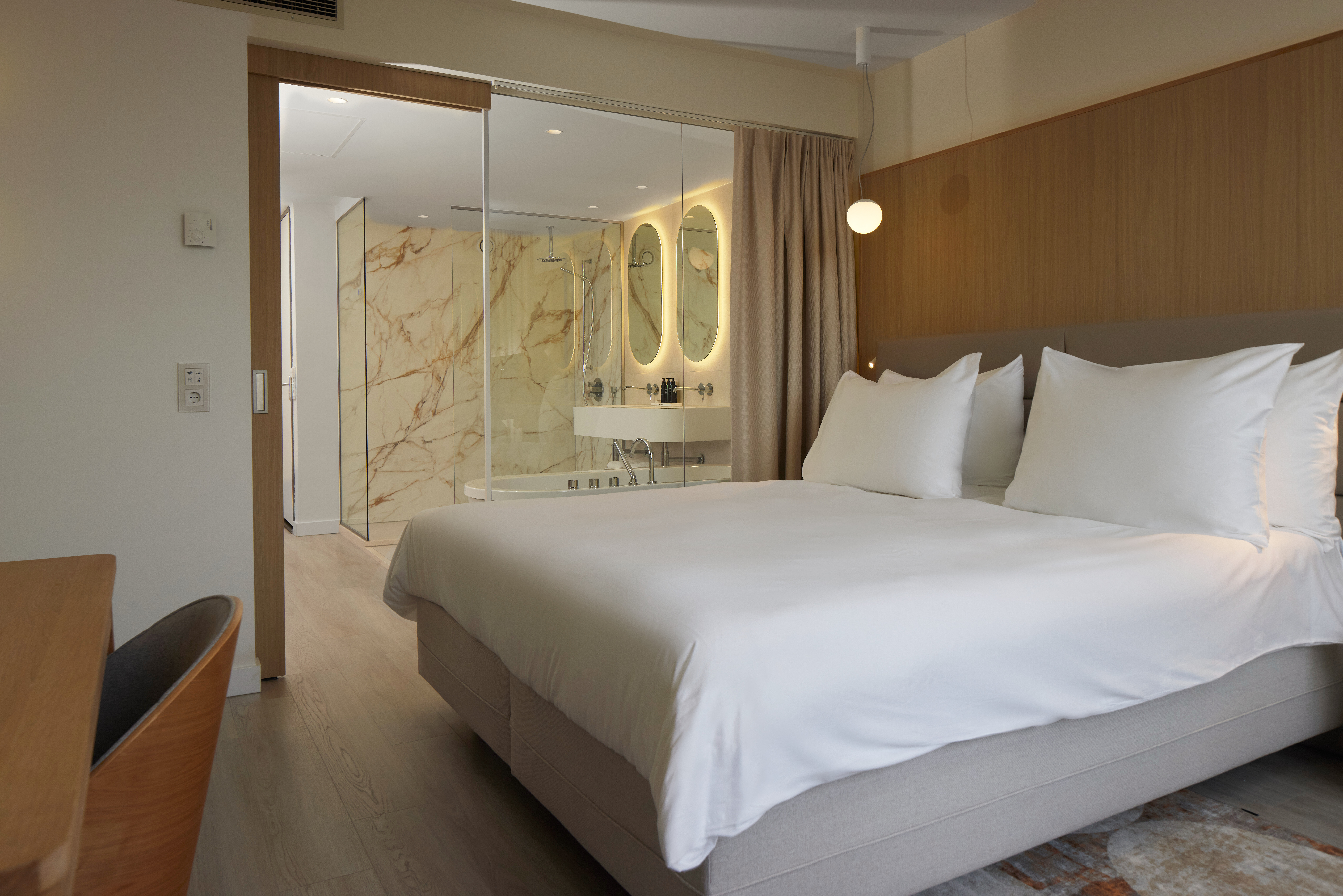 Suite with Kitchenette