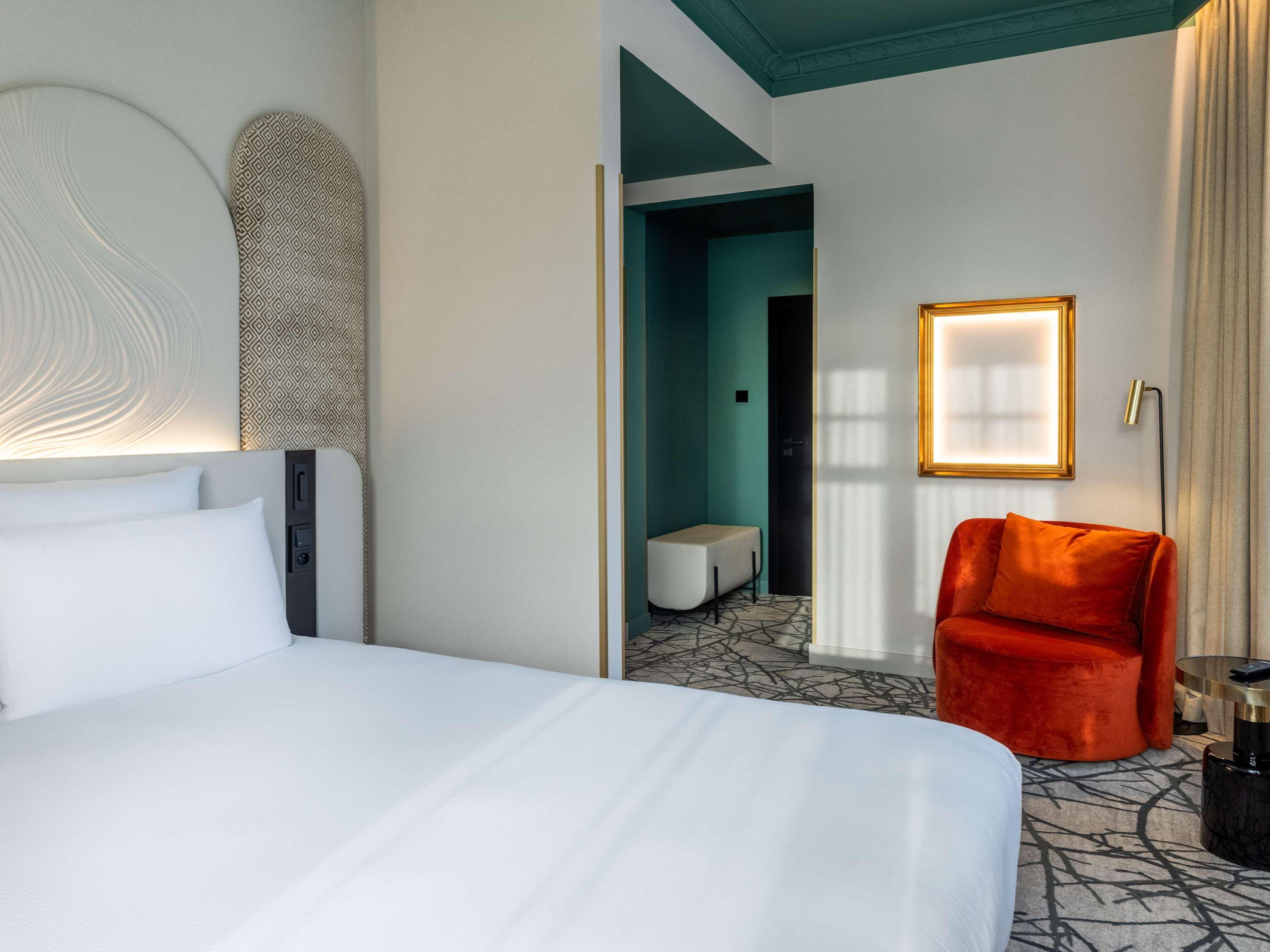 Double Superior King Bed