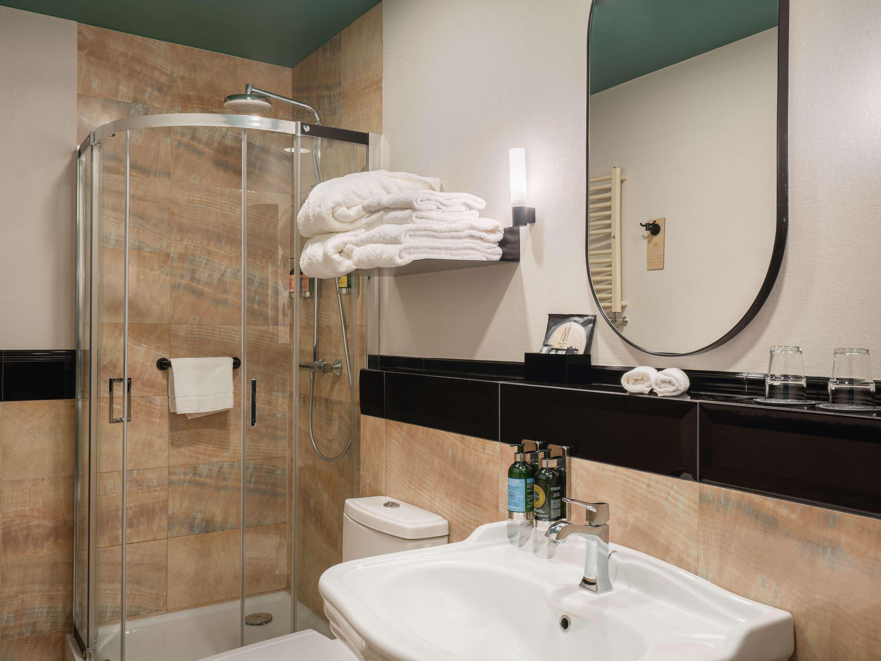 Junior Suite King Size Bed