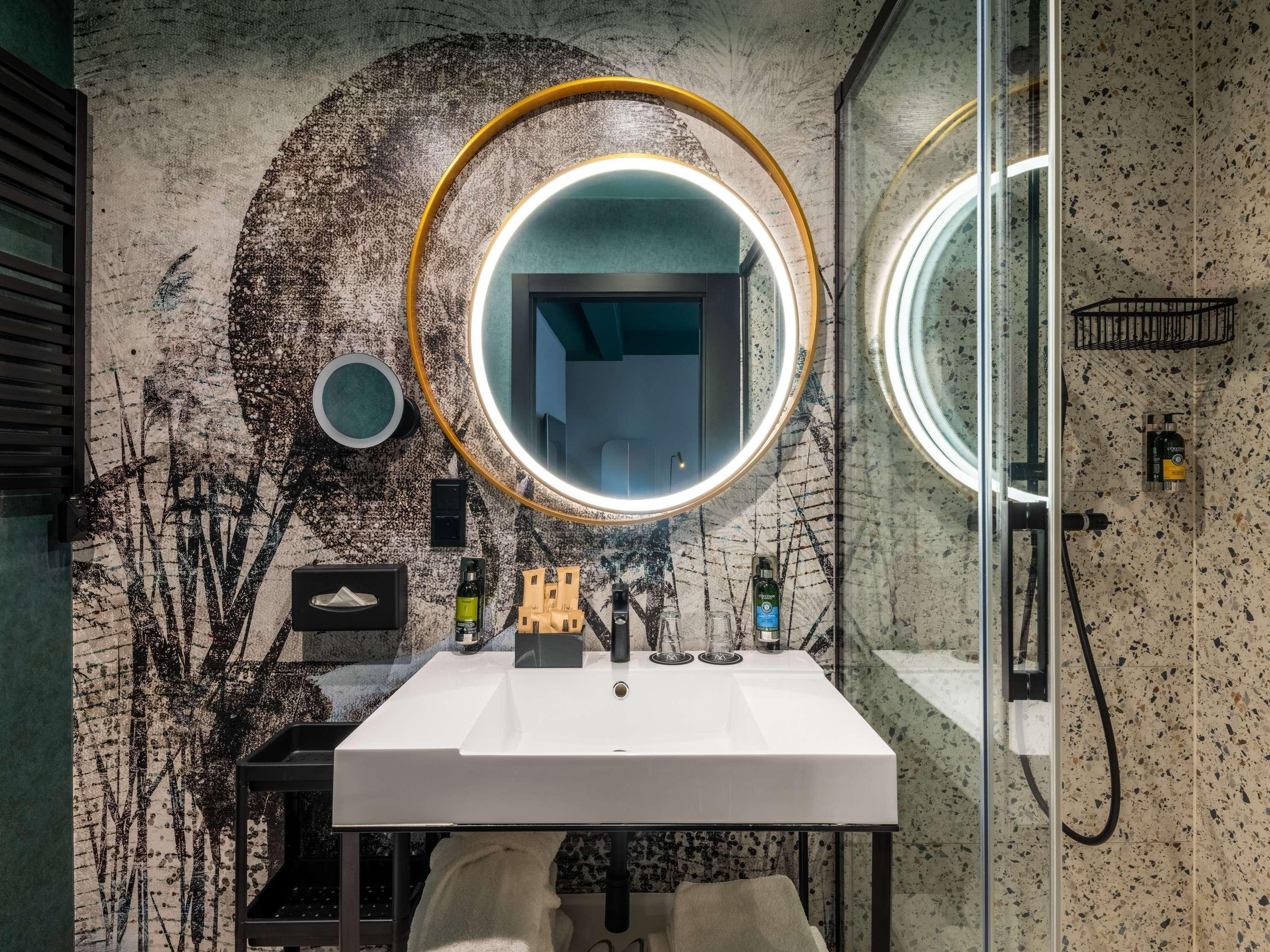 Junior Suite King Size Bed