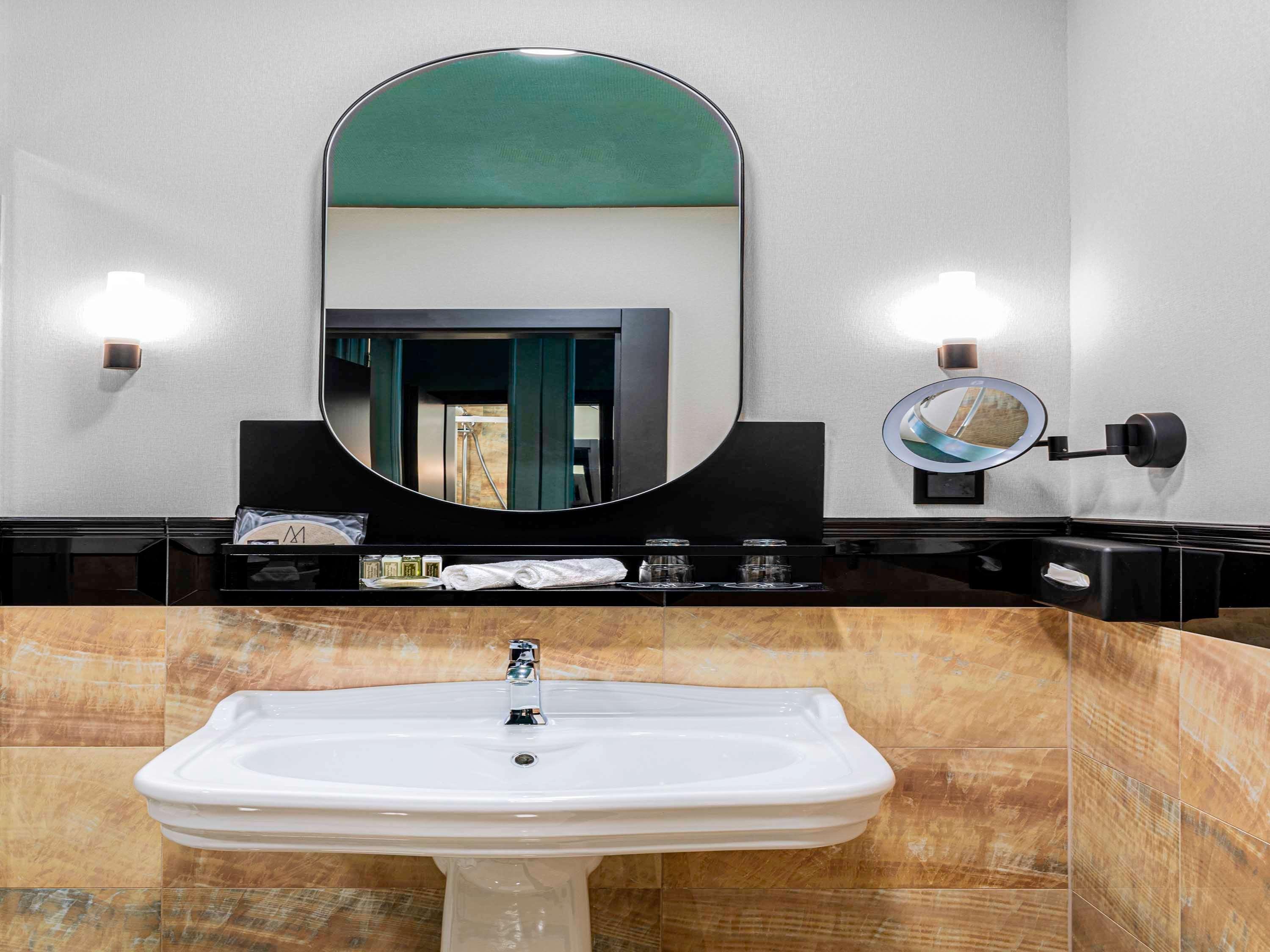 Double Classic King Bed