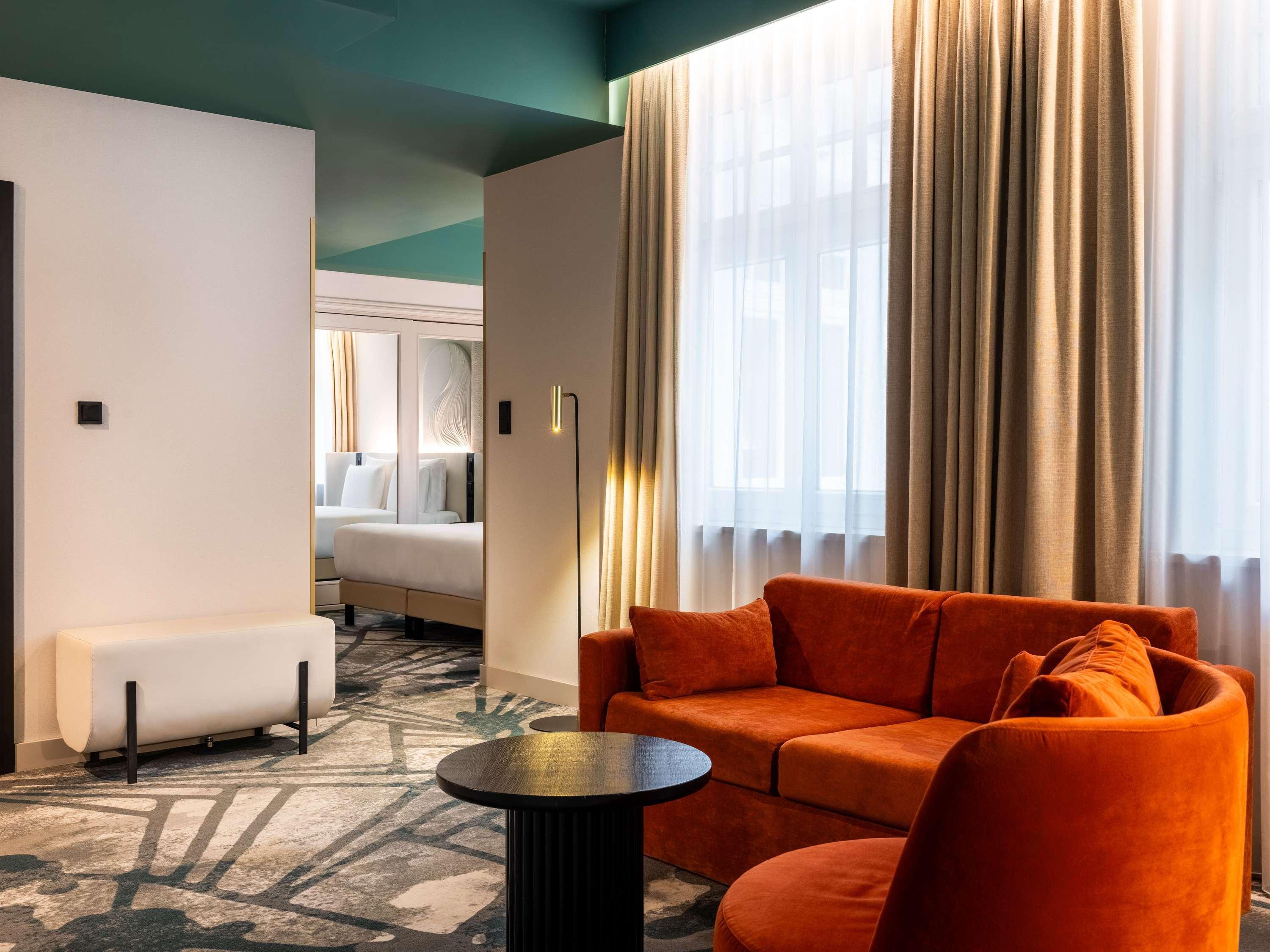 Junior Suite King Size Bed