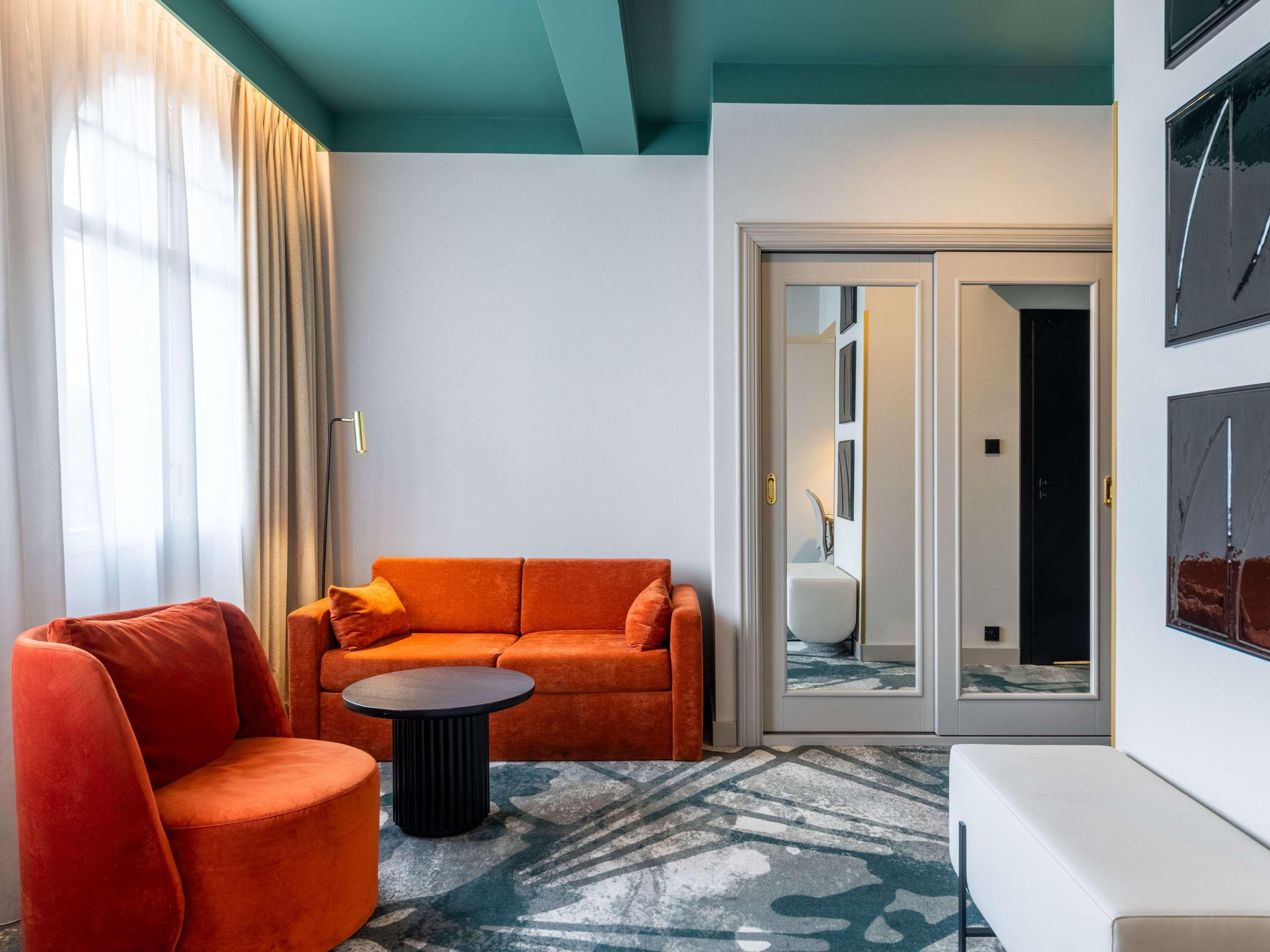 Junior Suite King Size Bed