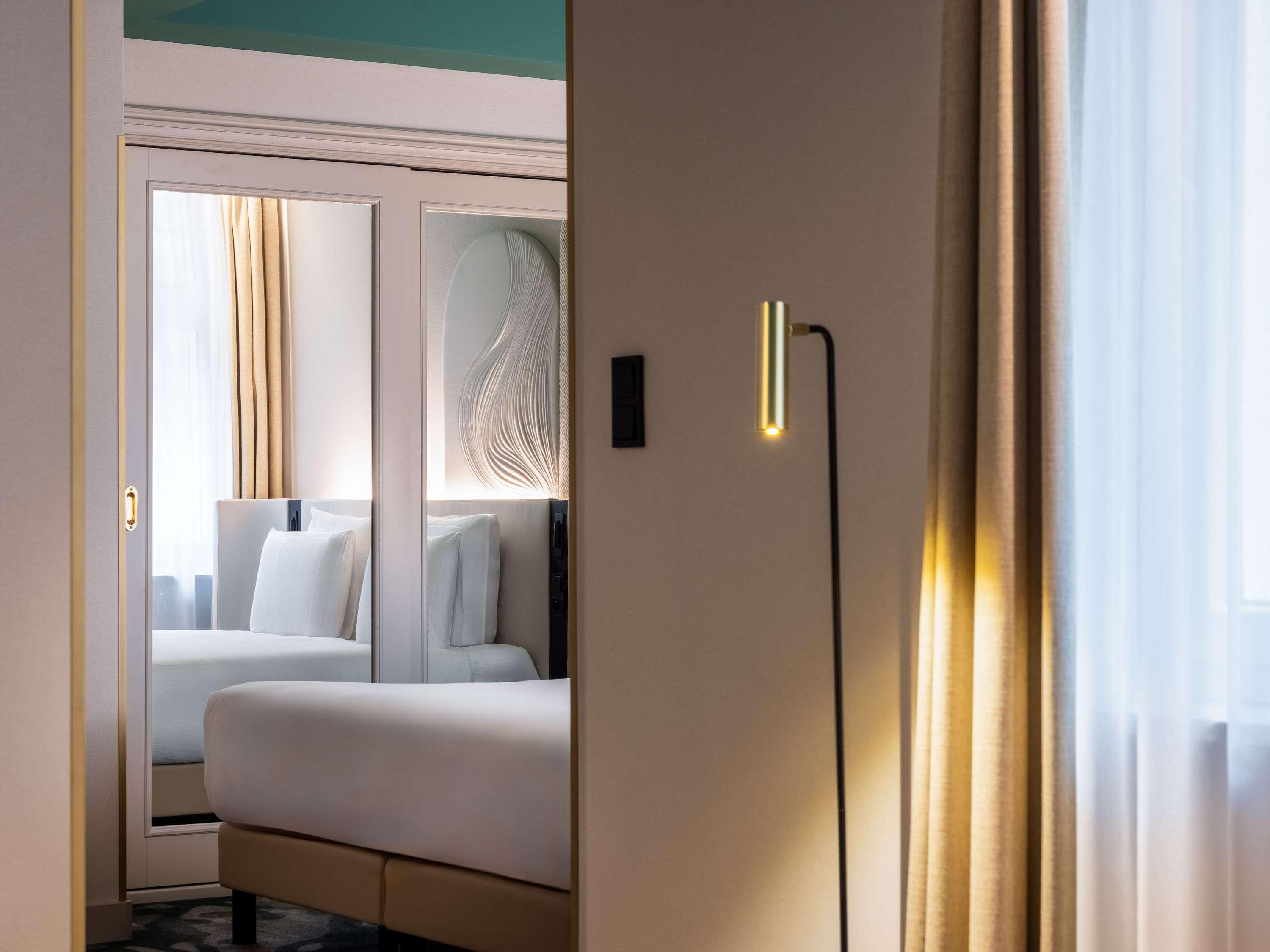 Junior Suite King Size Bed