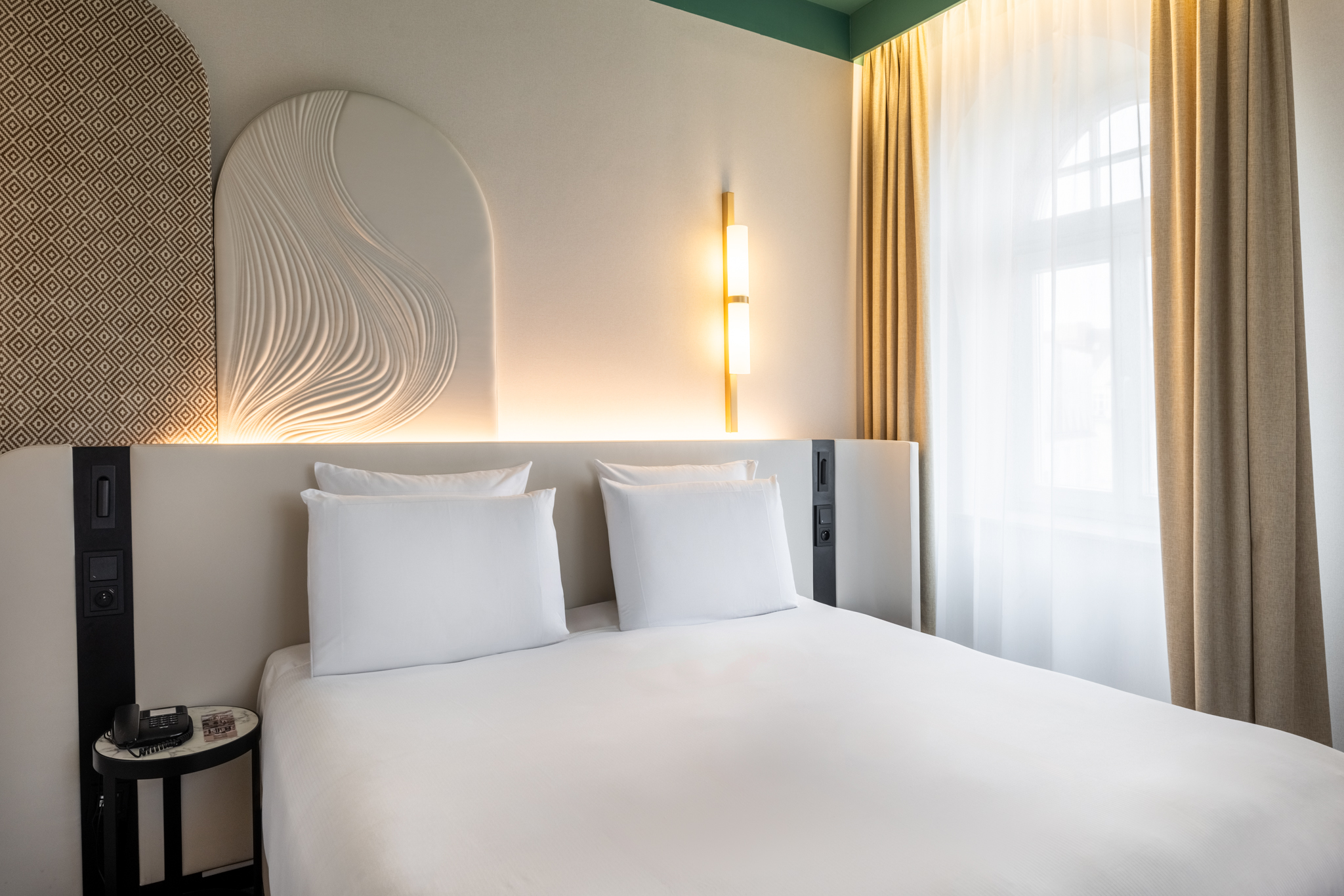 Junior Suite King Size Bed