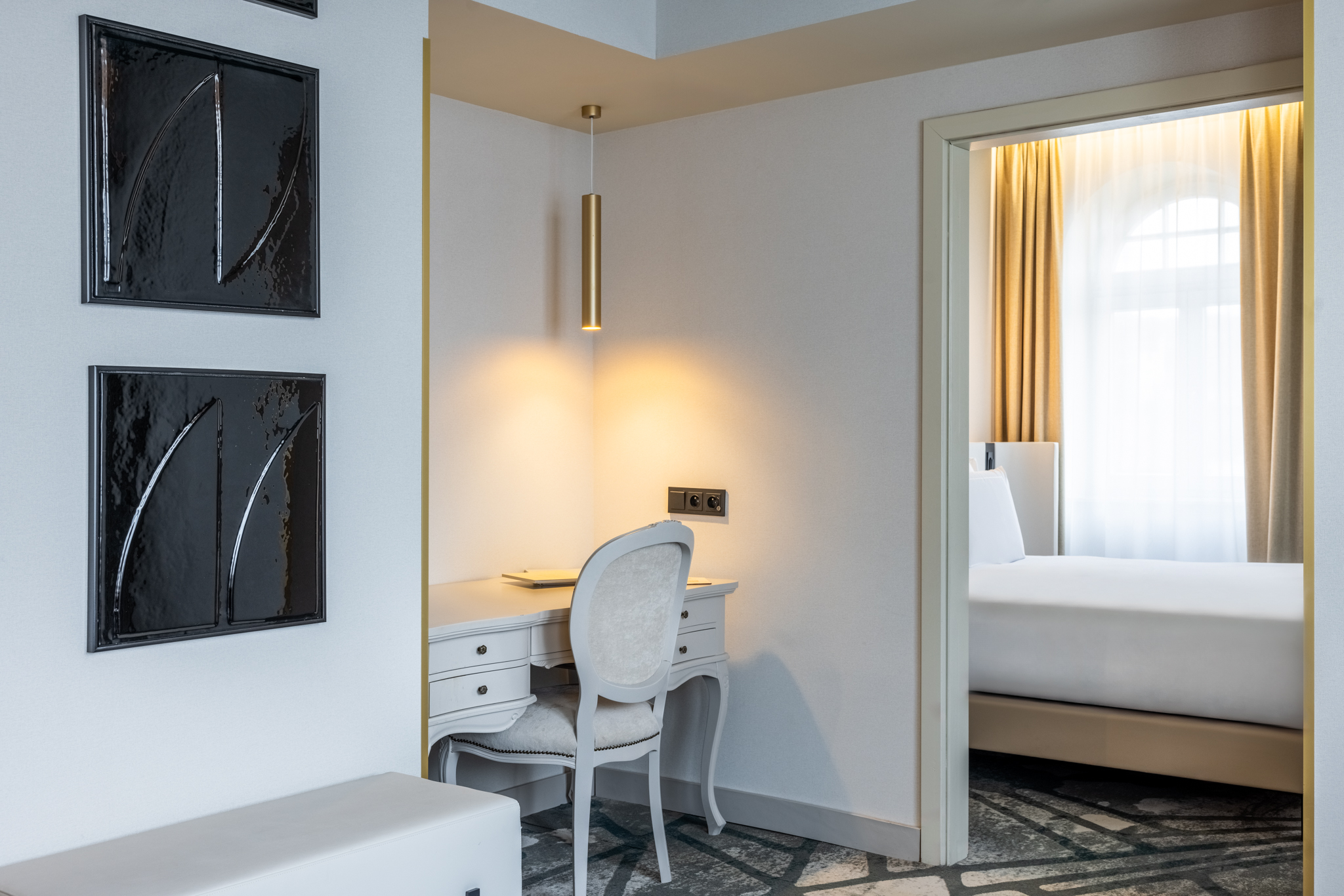 Junior Suite King Size Bed