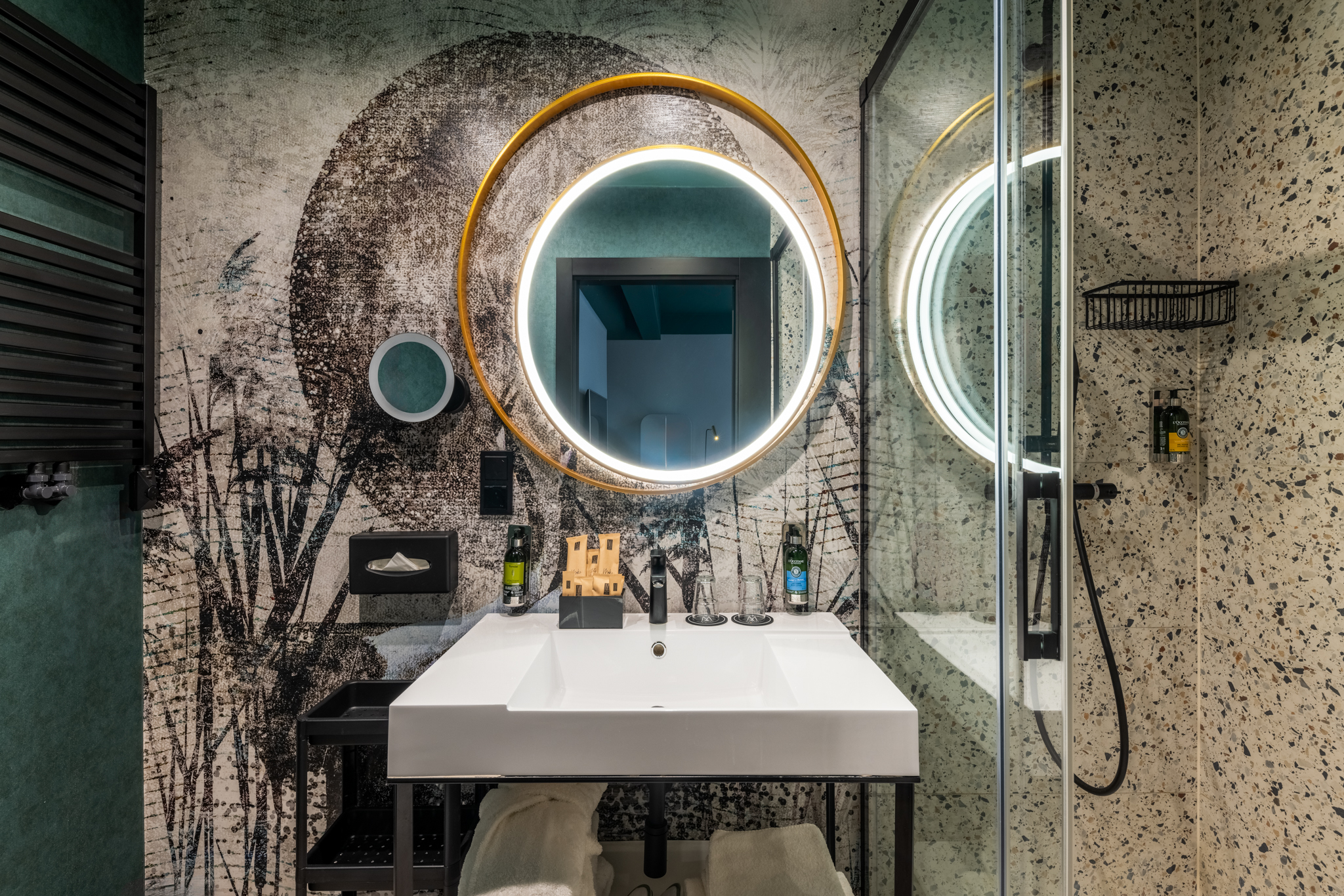 Junior Suite King Size Bed