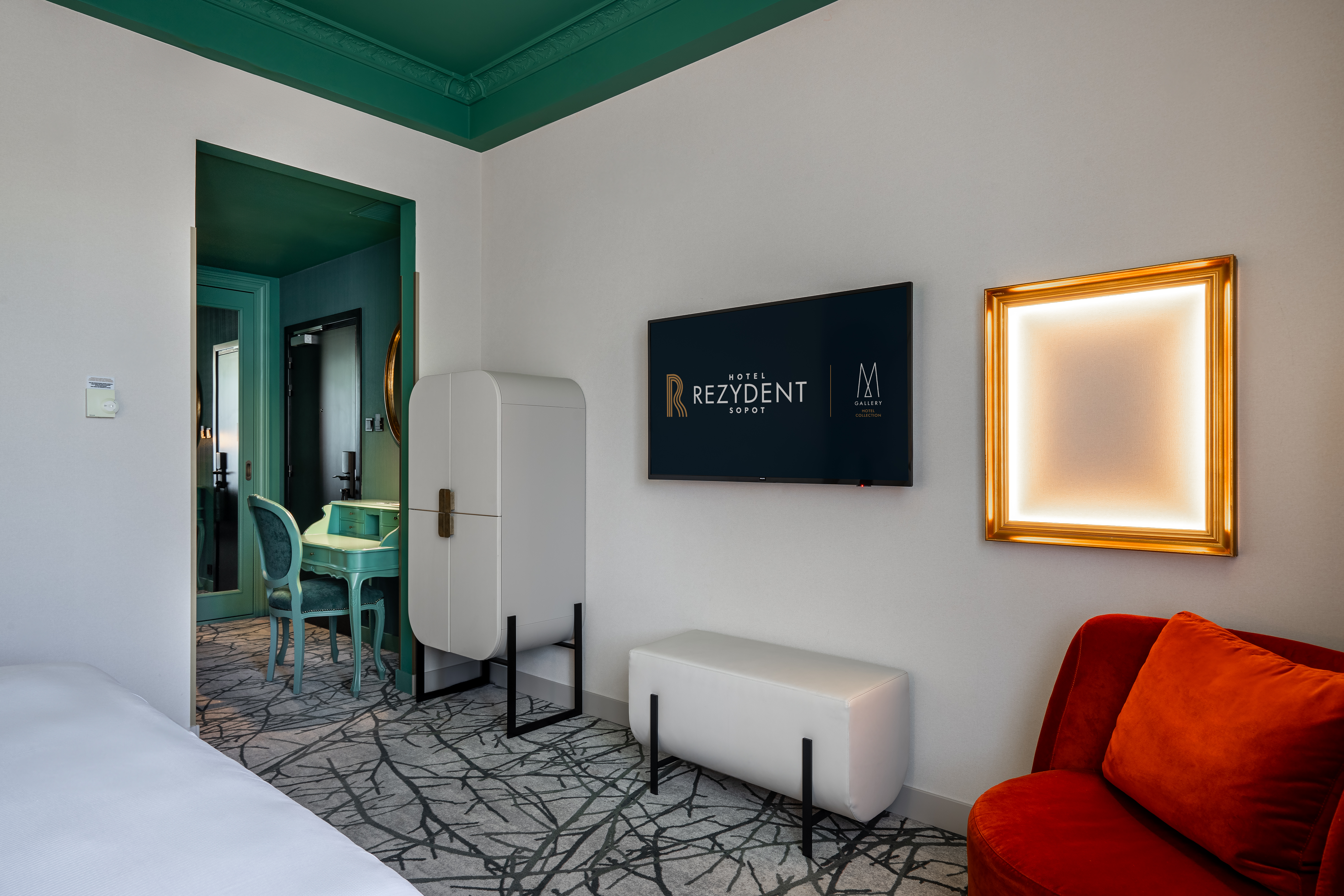 Double Superior King Bed