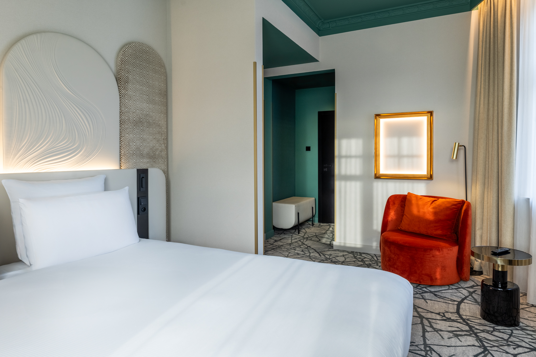 Double Superior King Bed