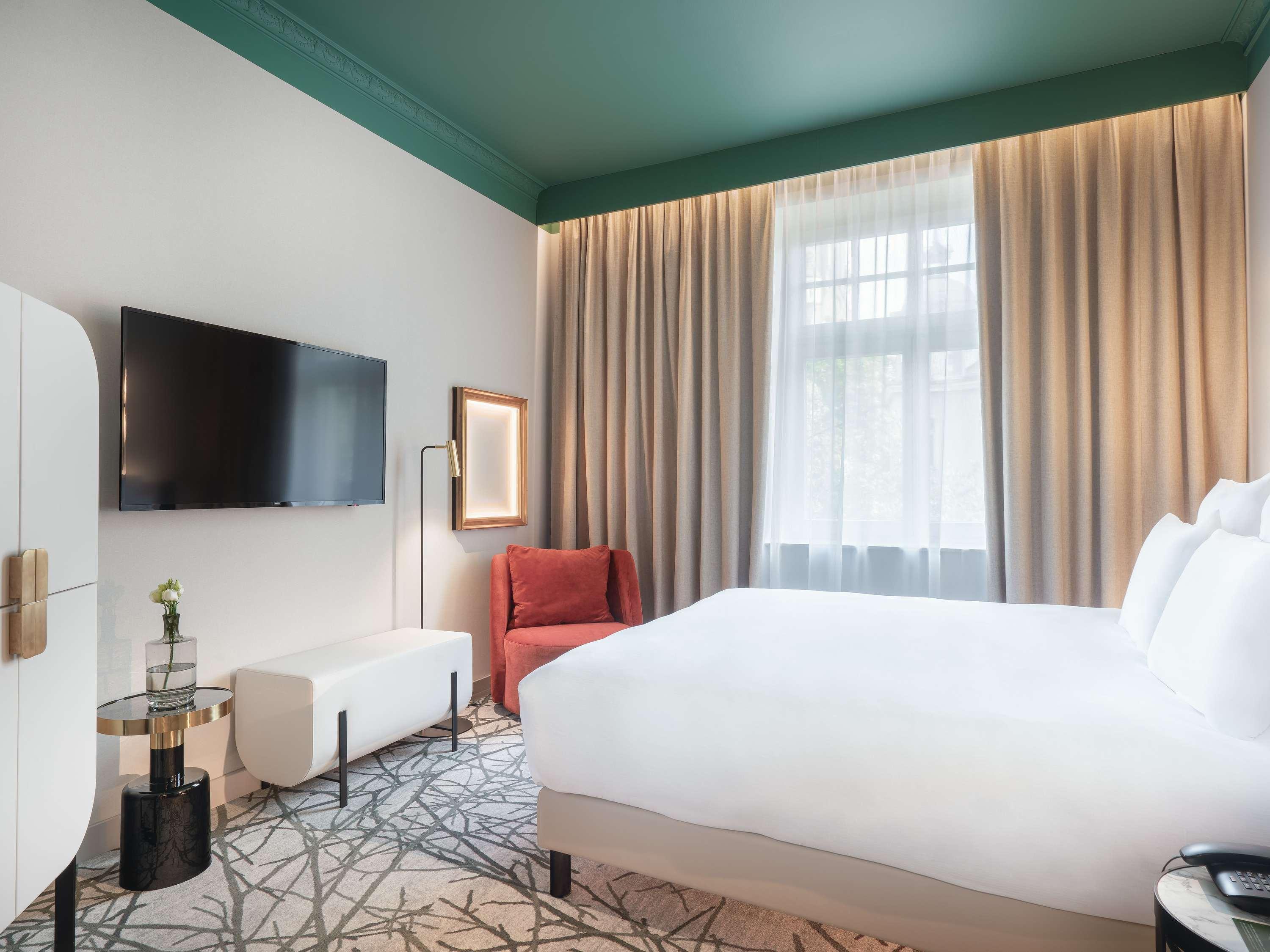 Double Superior King Bed