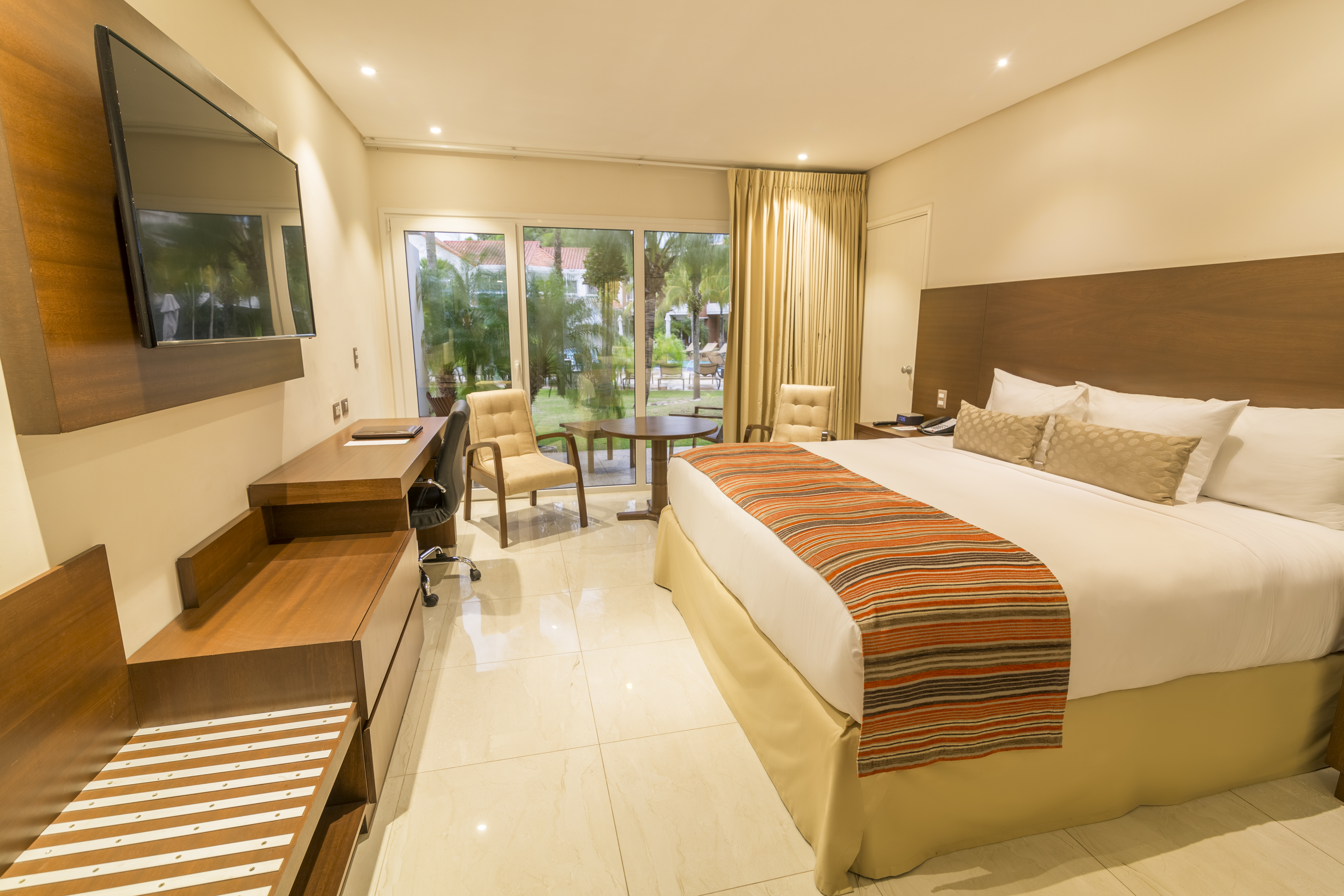 Double Pool View King Bed