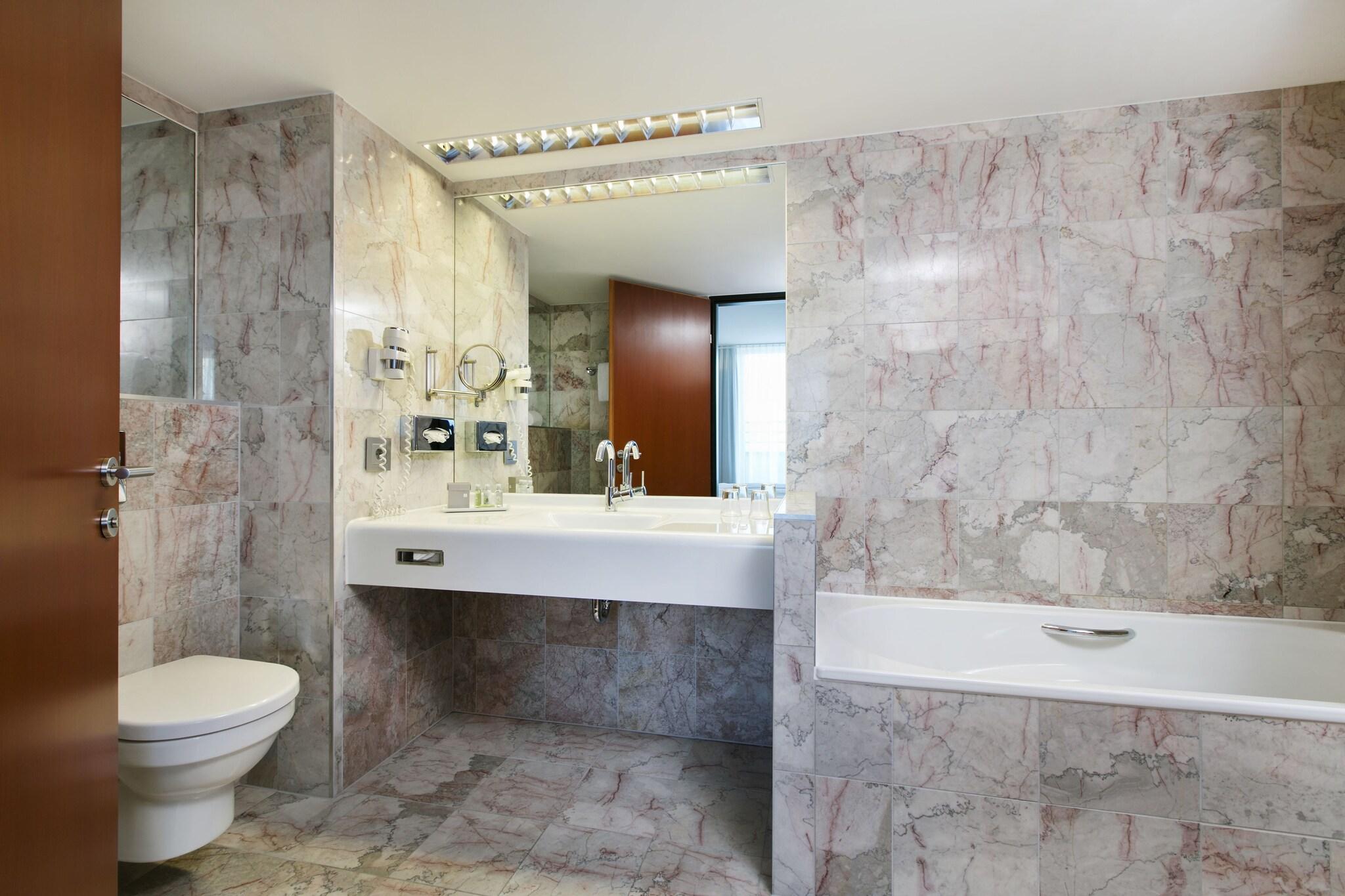 Suite with Double Bed