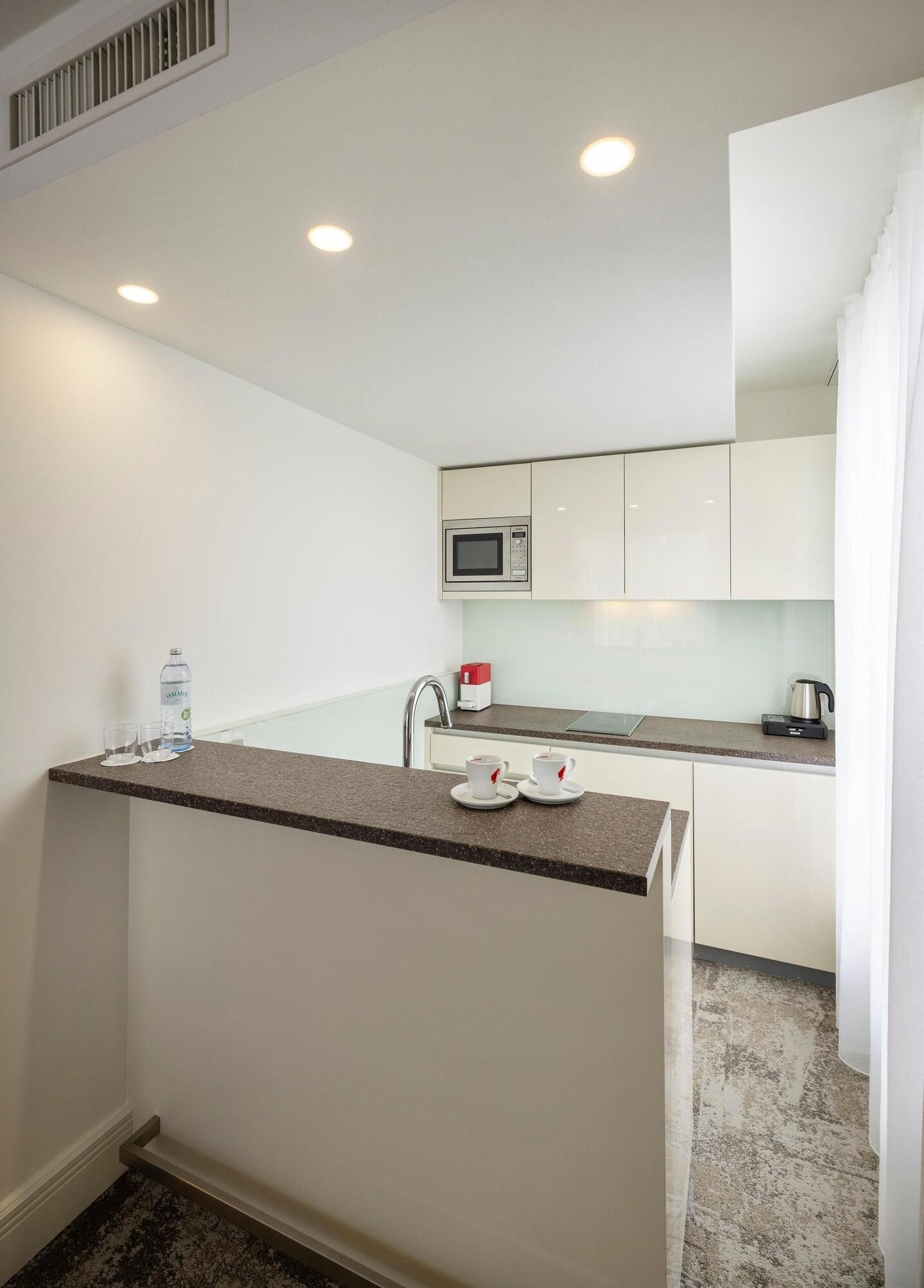 Suite with Double Bed