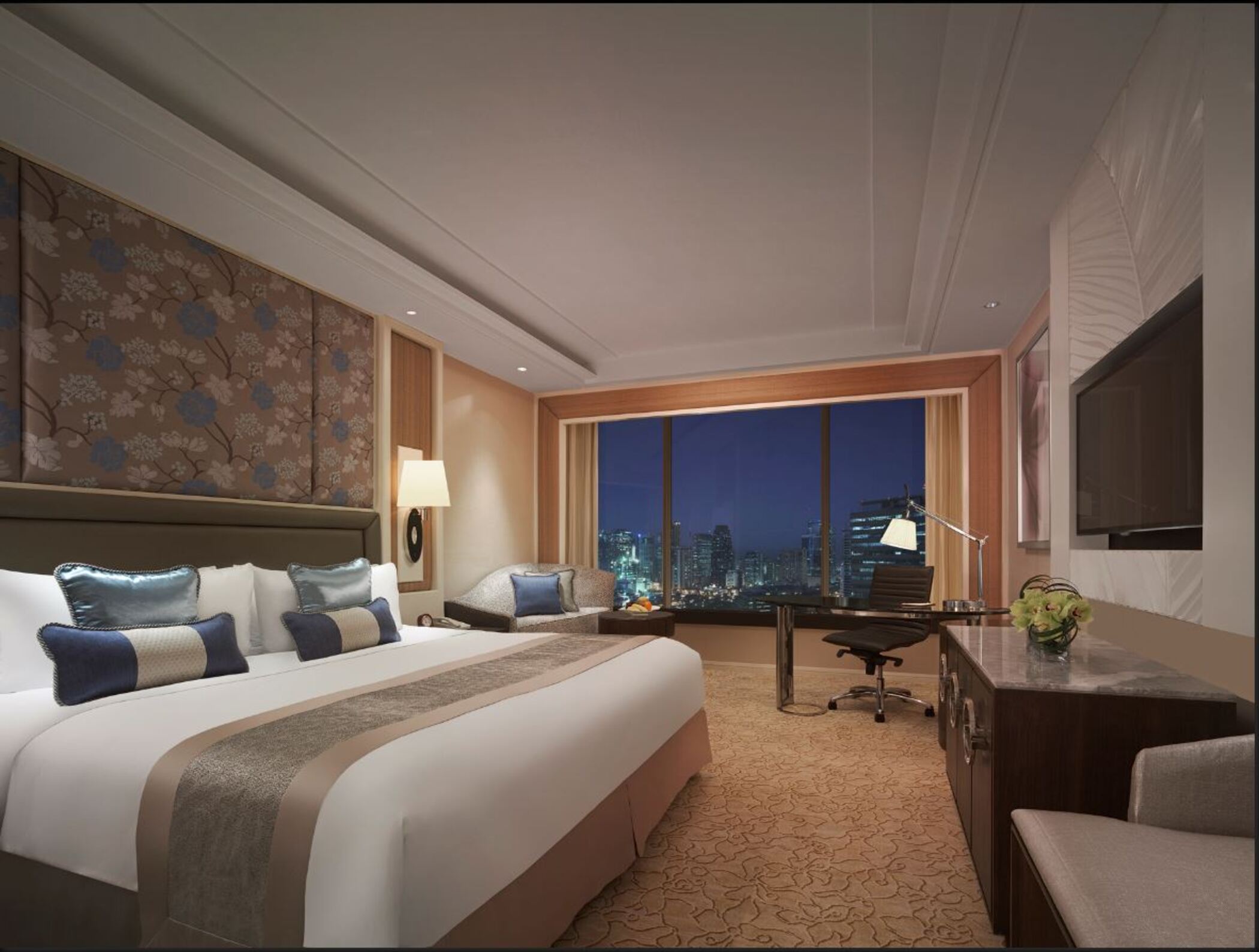 Double Deluxe King Bed