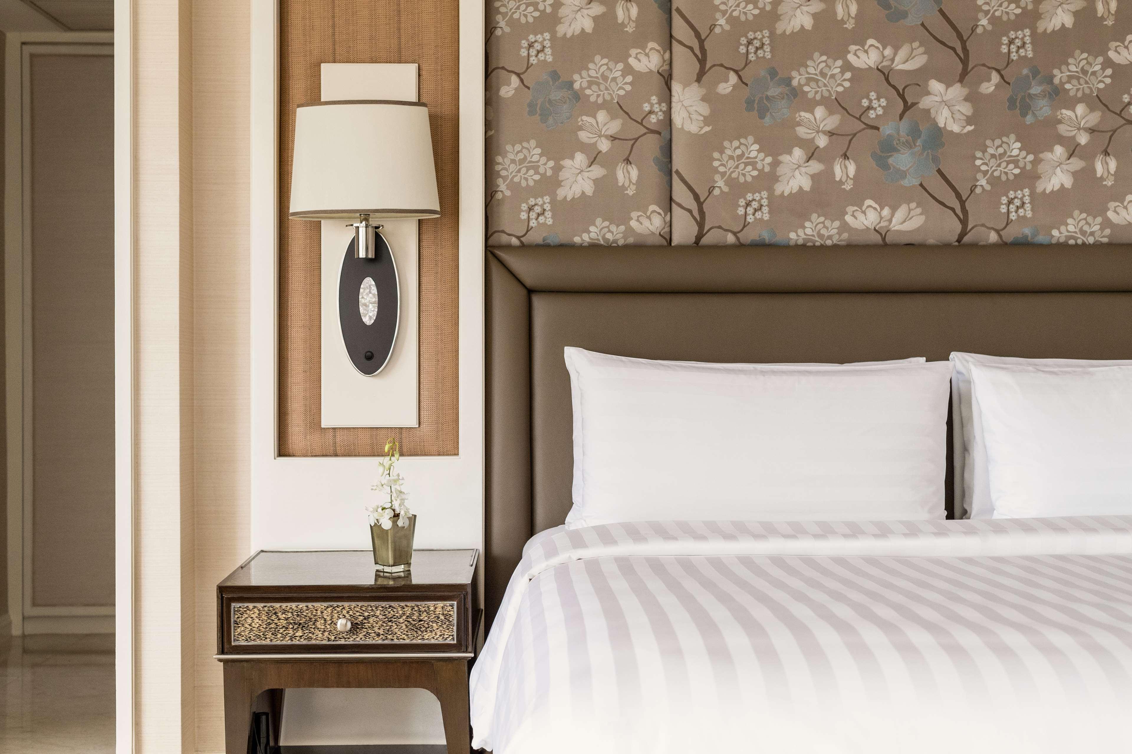 Double Deluxe King Bed