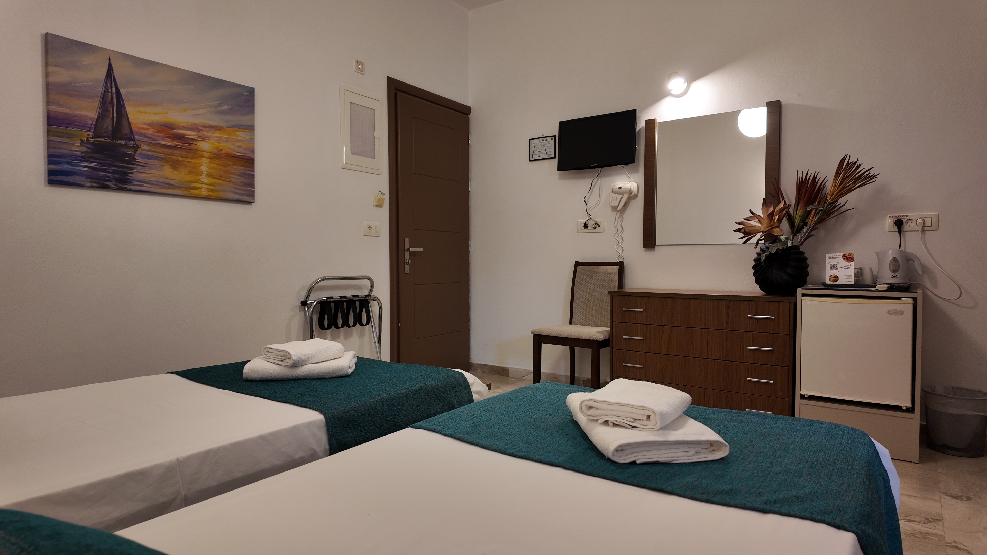 Double or Twin Standard