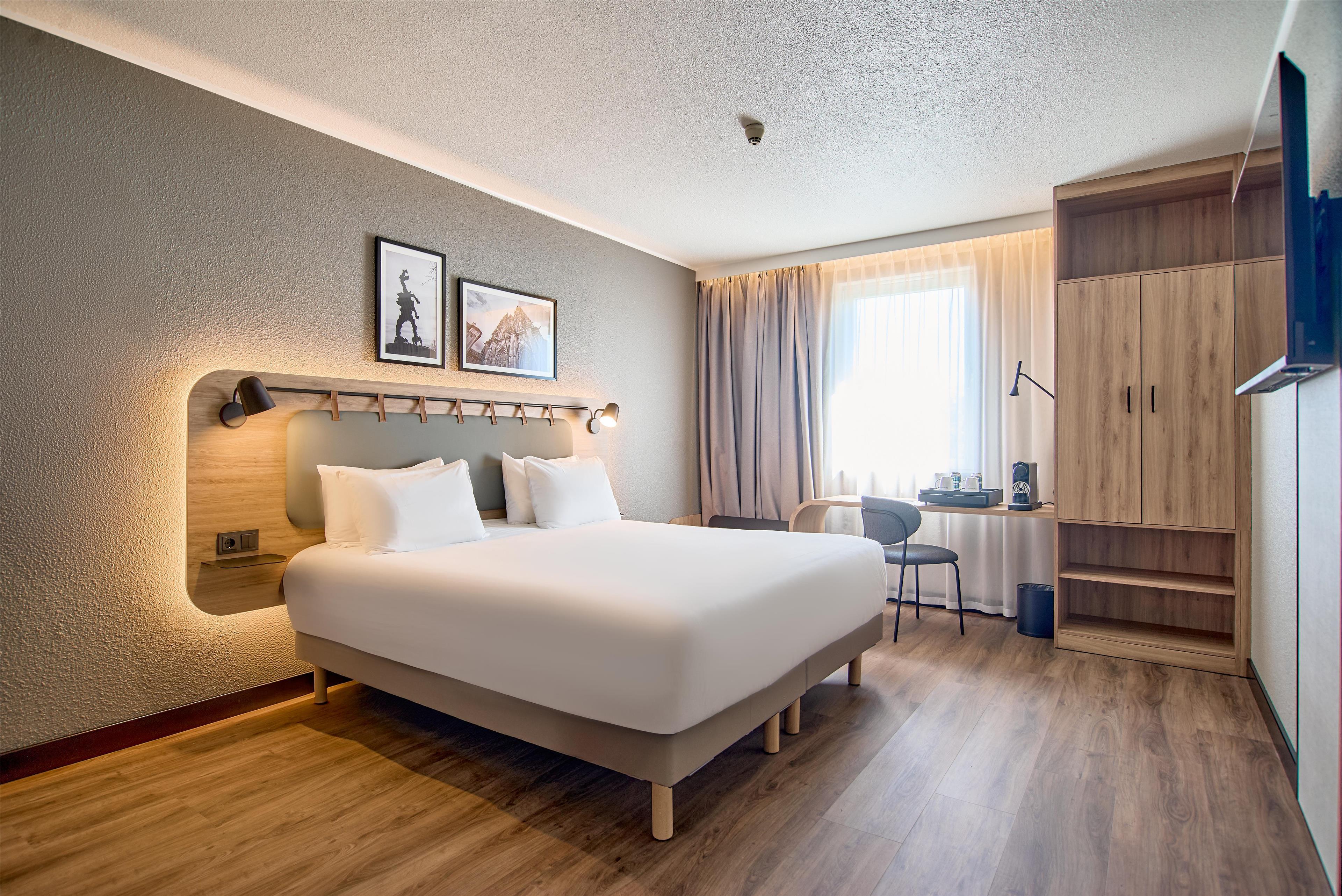 Double Superior King Bed